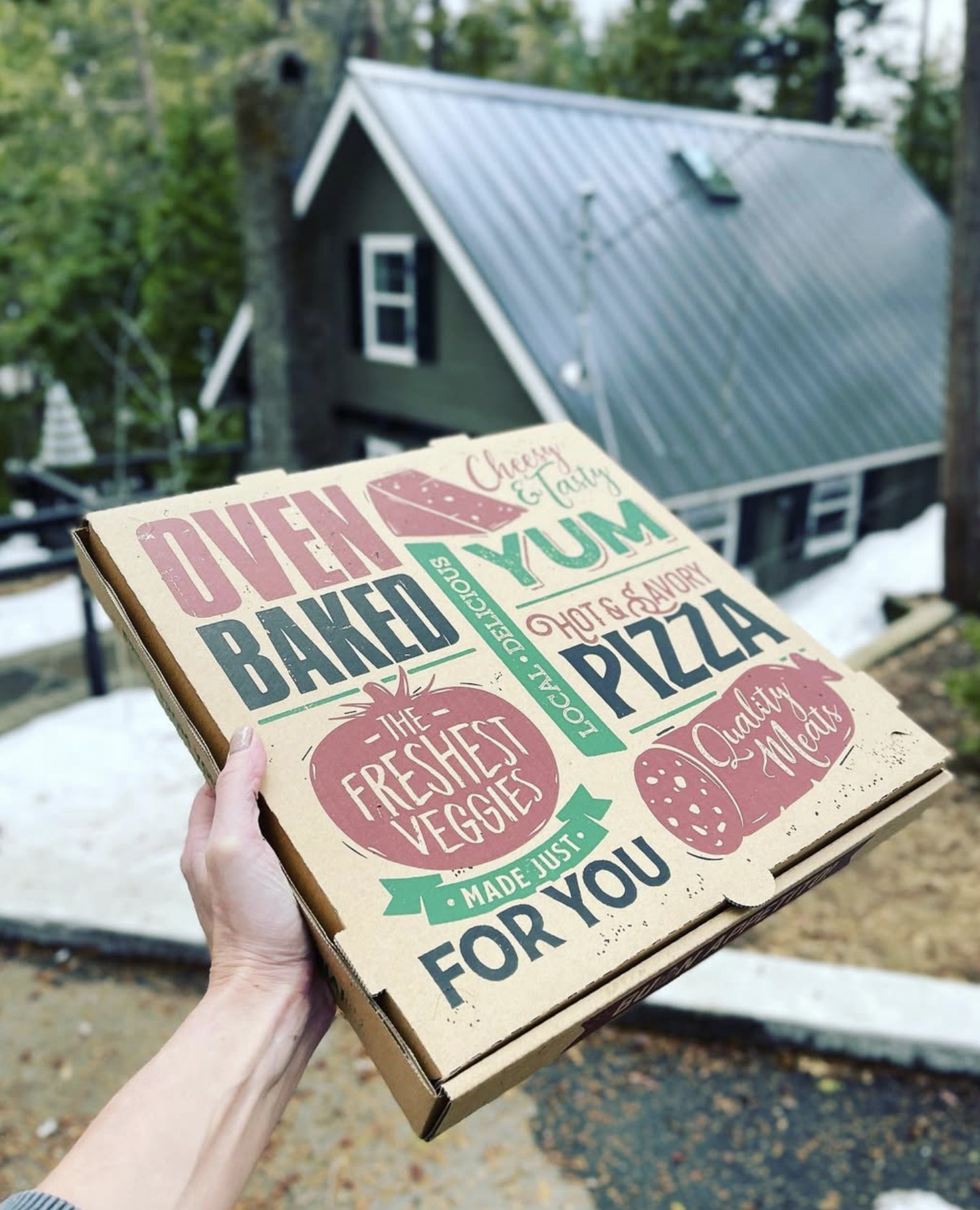 🍕This is our Friday night fave—a true small-town staple that feels like part of the Shaver Lake routine: come as you are, hungry, and ready to settle in.
🏔️ If you’re in town this weekend, make it a pizza night.
Check out The Little Dipper Cabin in the West Village at www.thecabinhost.com for cabin stay + favorite local recs!!
#ShaverLake #ShaverLakePizza #MountainTownEats #FridayNightTradition #CabinWeekend #TheCabinHost #SupportLocal #PizzaNight #CozyCabinVibes #BookDirect