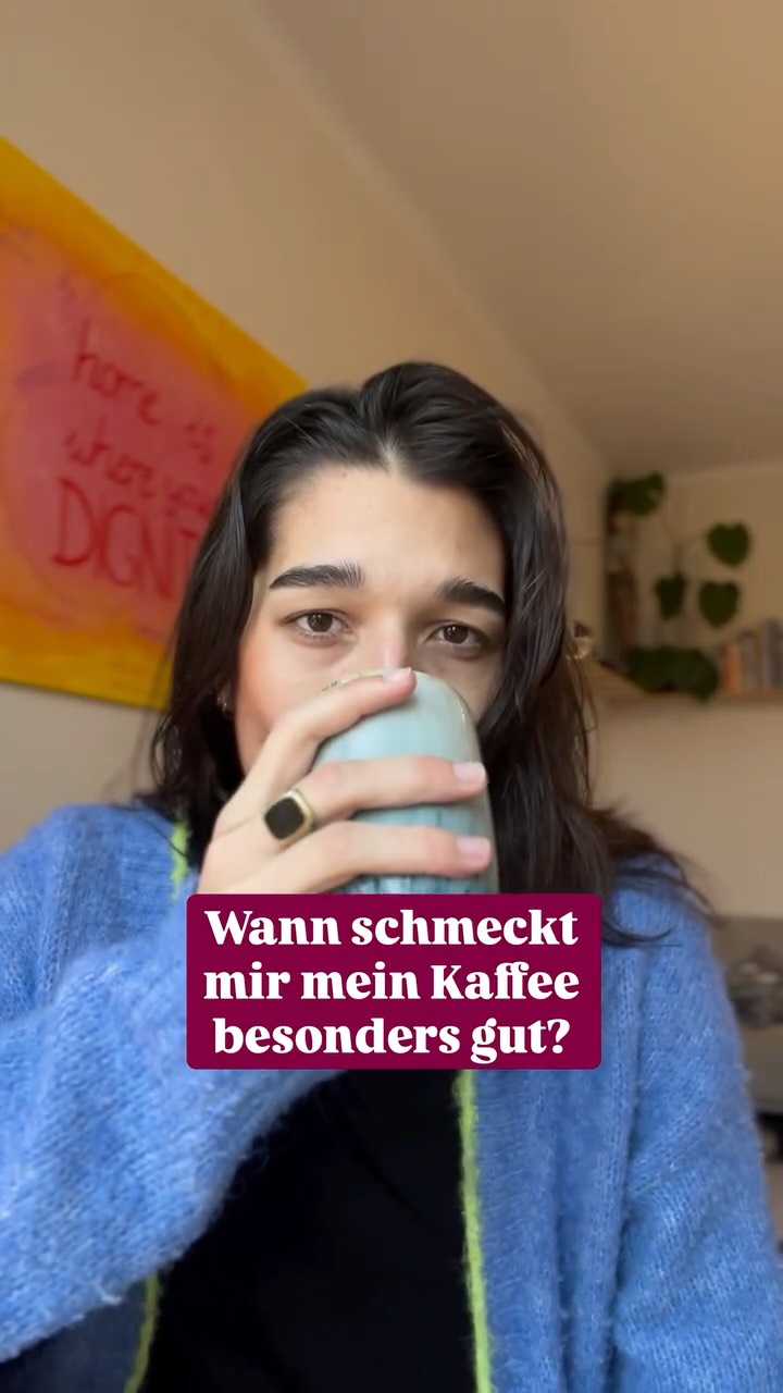 Angst wird dann dominant,
wenn im Körper Energie da ist, etwas zu sagen, dich zu schützen, eine Grenze zu setzen
& das aber früher als nicht sicher erlebt wurde.
Diese Mobilisierung bleibt dann im System und zeigt sich als Druck, Unruhe, Anspannung, Unsicherheit oder Angst.
Wird Wut heute dosiert, begleitet und im Kontakt erlebt,
kann sie dich regulieren und fördert deine Selbstwirksamkeit.
•••
Videos wie diese dienen der Unterhaltung und ersetzen keine Begleitung. Sie dienen nicht als professioneller Rat und gehen ebenso nicht auf die Feinheiten psychischer & emotionaler Gesundheit ein (weil sie dafür viel zu individuell ist!).
www.auroraprema.de