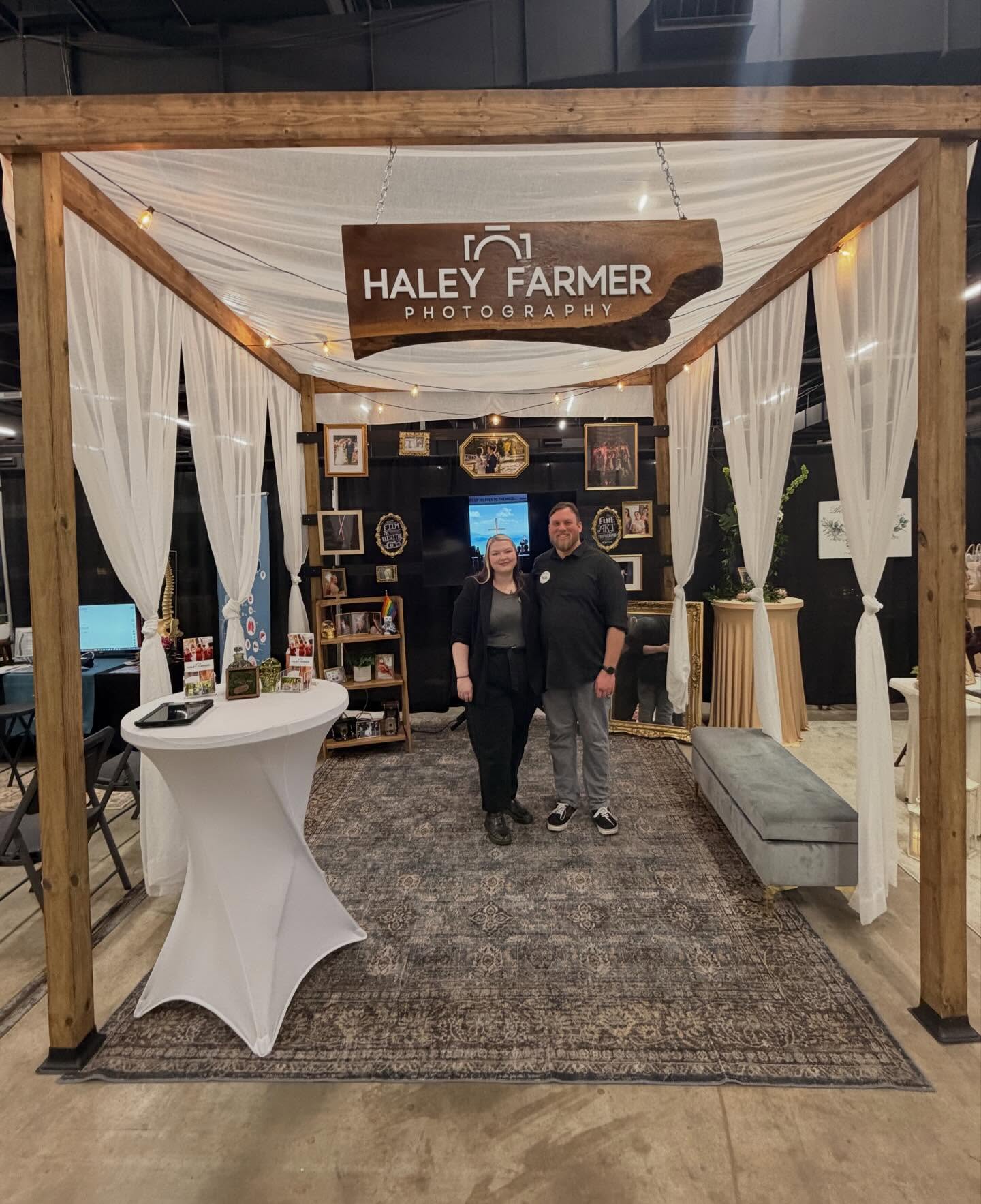 Thanks for a phenomenal wedding show friends. It was so nice to meet you all!! ❤️❤️