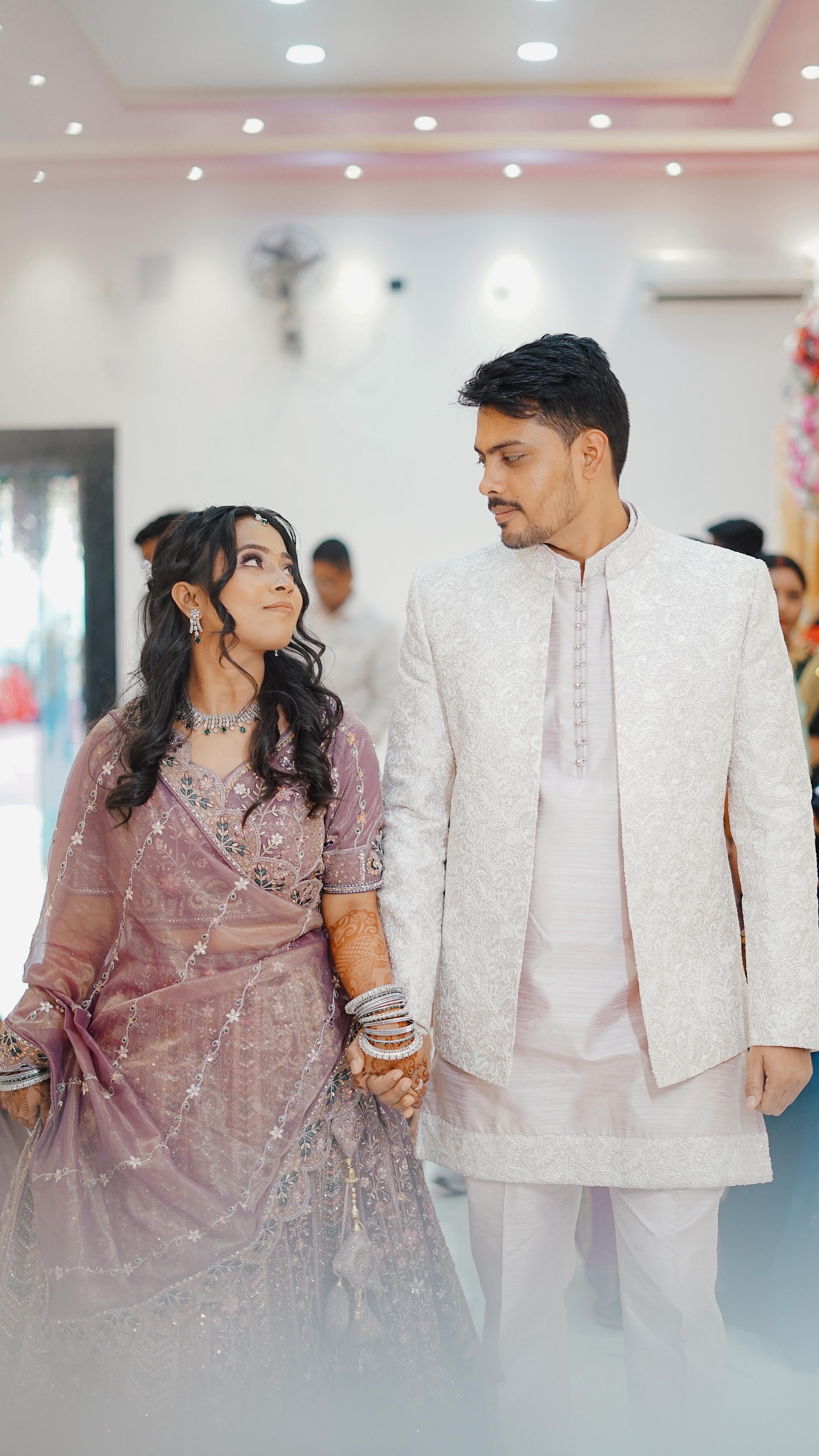 Khusboo ❤️ Neeraj
#weddingshoot #indianwedding #engagementceremony #weddingphotoinspiration #instgrowth