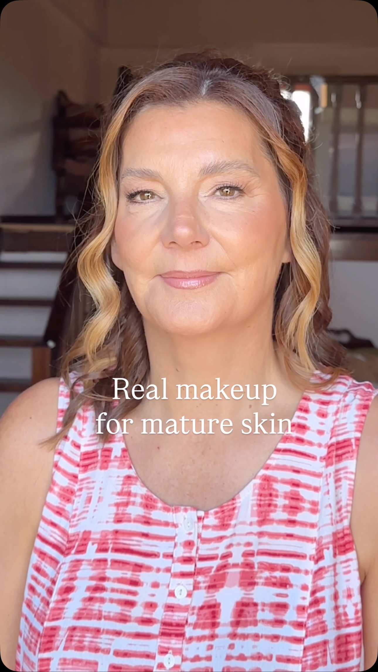 How beautiful is she?! Just a more fresh version of herself. Most of my clients with mature skin just want something natural and light that feels like themselves. No heavy coverage or harsh lines or color. Moms, no need to fear the makeup chair! I’m here for you 🤍
#makeupformatureskin#realskinmakeup#realskintexture#nophotoshop#cretemakeup
