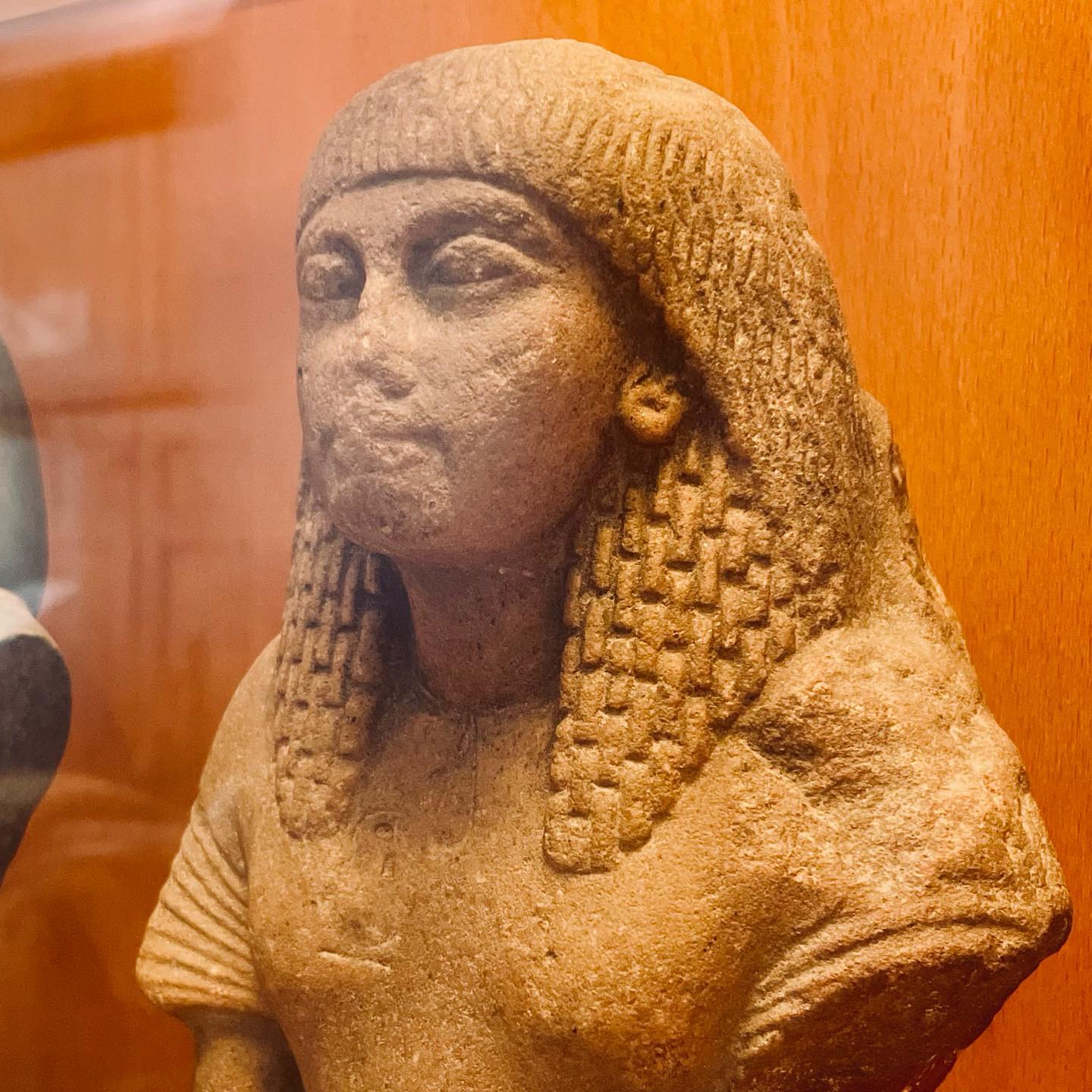 A couple of nice private statues in Venice' archaeology museum.
#egypt #art #history #artoftheday #arthistory #archaelogy #egyptian #egyptianart #newkingdom #statue #statues #statuary #sculpture