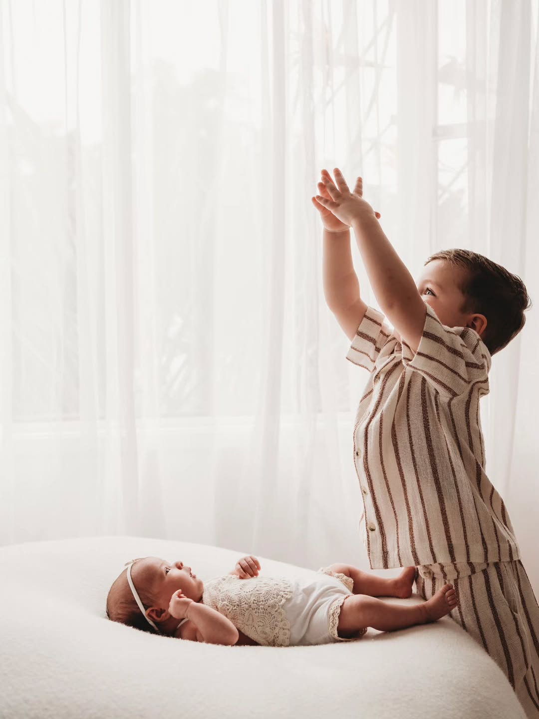 Can you guess what big brother is singing to his little sister here? ✨️🌟
I love it so much when big brothers/sisters sing to their new babies, it’s the sweetest 🥰
www.jessannephotography.com.au
#newbornphotography #sydneybabyphotographer #sydneyfamilyphotographer #newbornphotographer