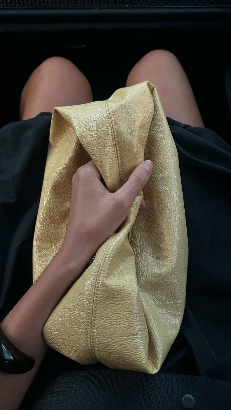 How do I explain to people this is my job? 💭
Content creation for @moroccanoil_nl @moroccanoil