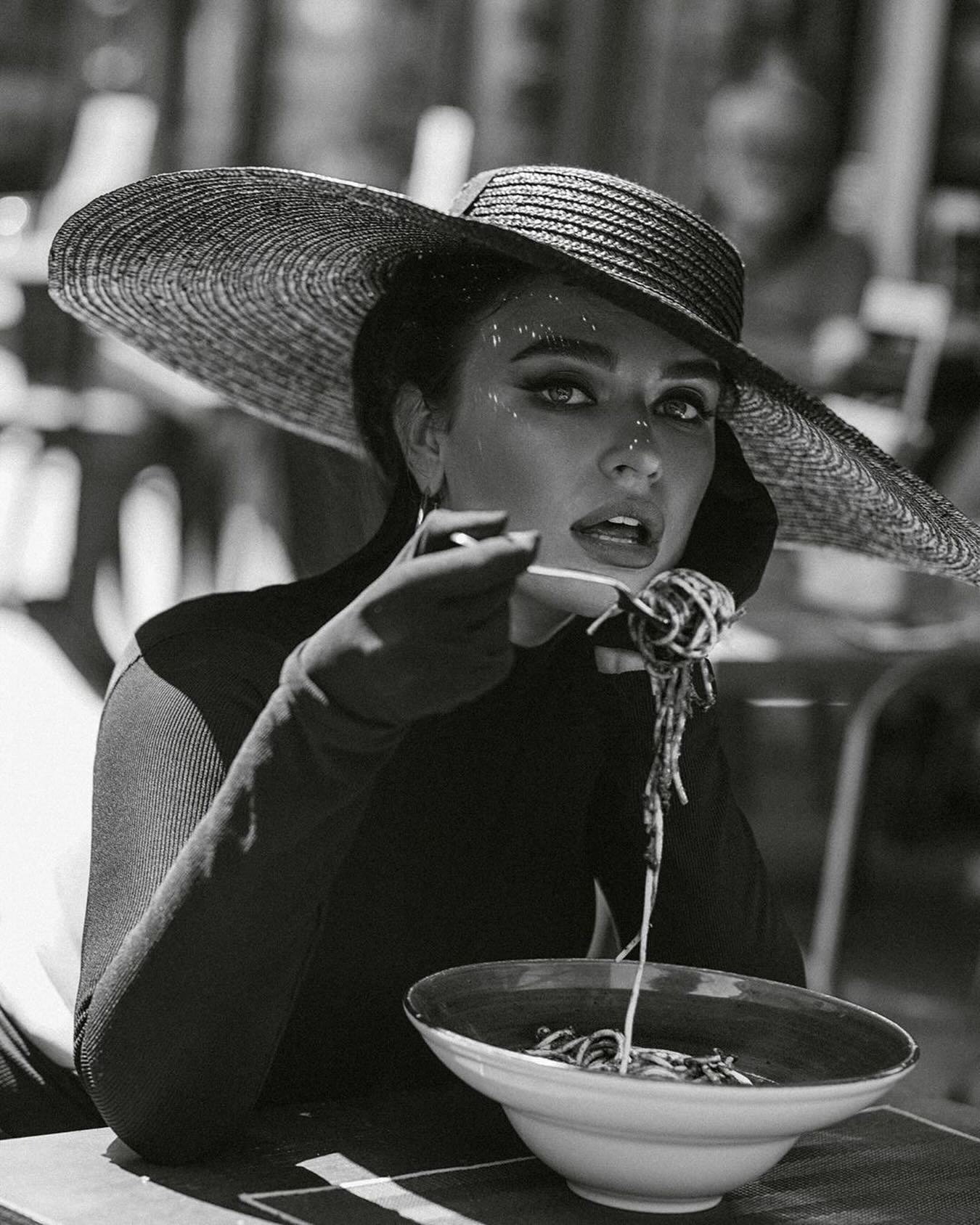 Treat Mum to a taste of Italy this Mother’s Day at Lizzie’s Cucina! 🌸🇮🇹
Chef Carmelo Carnevale is serving up our full à la carte menu alongside exclusive Mother’s Day specials. From handmade pasta to fresh seafood, give her the authentic Italian celebration she deserves.
⚠️ Limited spaces left! Secure your table now via our website or call us at 020 8886 5797 💓 #LizziesCucina #mothersday #OakwoodEats #londonfoodie #italianrestaurant