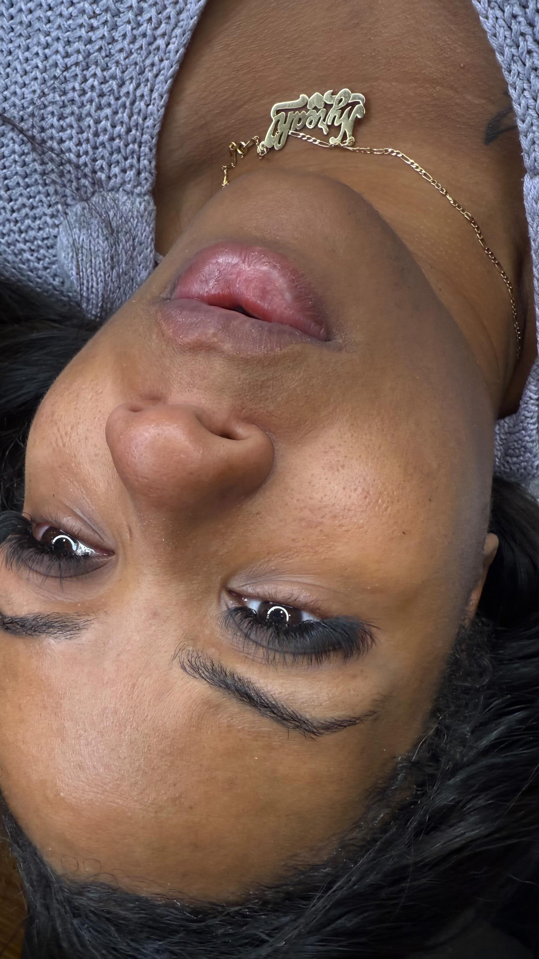 What is an independent, suite based or solo beauty artist?
This is someone who is highly skilled and has been in their industry for enough years to be considered a master at their craft. At the same time, many salons don’t provide a good income at times , so these highly skilled people decide to go the solo route in order to have an opportunity at a higher income in an environment that they feel comfortable in.
The benefits in this type of service environment, is there’s typically no timer, no wait, deeper level of connect, understanding and bond. A higher level of service and a better result
KemSkin, is collective of highly skilled estheticians who operate in a one to one environment . With us, you can connnect, build, see results, and feel like an important part of our inner circle, and not just another person on autopay.
Keep us in mind for all things beauty, all at one place #kemskin #kemskintotalbeauty #lashextensions #lashes #oxfordvalleymall