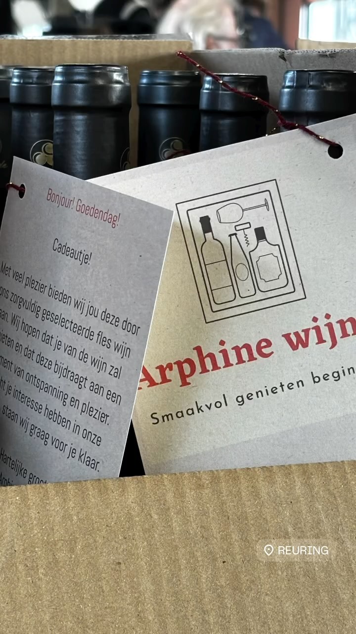 We staan weer op de @reuringmarkt op @IJburg. In 2026 elke oneven week (1,3,5,7…;) op zaterdag. Kom je langs in? We helpen je graag!
#rhonewijn #wijnliefhebbers #reuringmarkt #wijnspijs #arphinewijnen