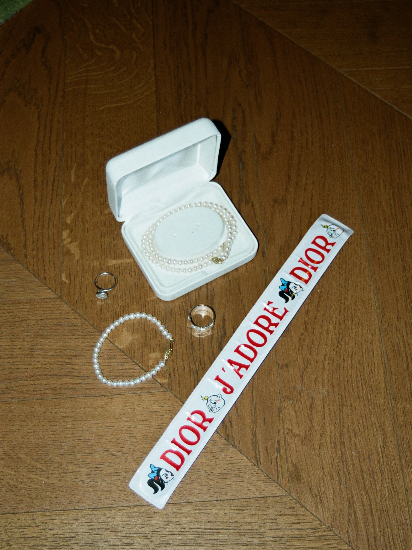 Paris is a promise.
@abbyshofner @legrandmazarin @archifete