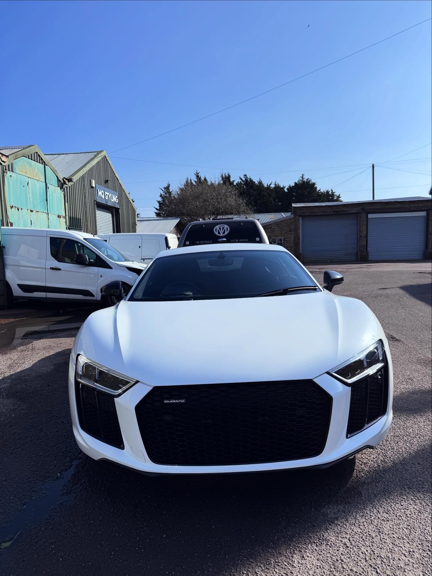 Ladies and gentlemen, behold the Audi R8 v10plus! Took me 4 hours to revive it. Loads of green moss and dust covered the interior, but a solid pre-wash and decontamination brought the paint back to life, and a thorough steam clean did wonders for the interior. #audir8v10plus #whiteaudi #supersportcar #detailinglife #carcleaning