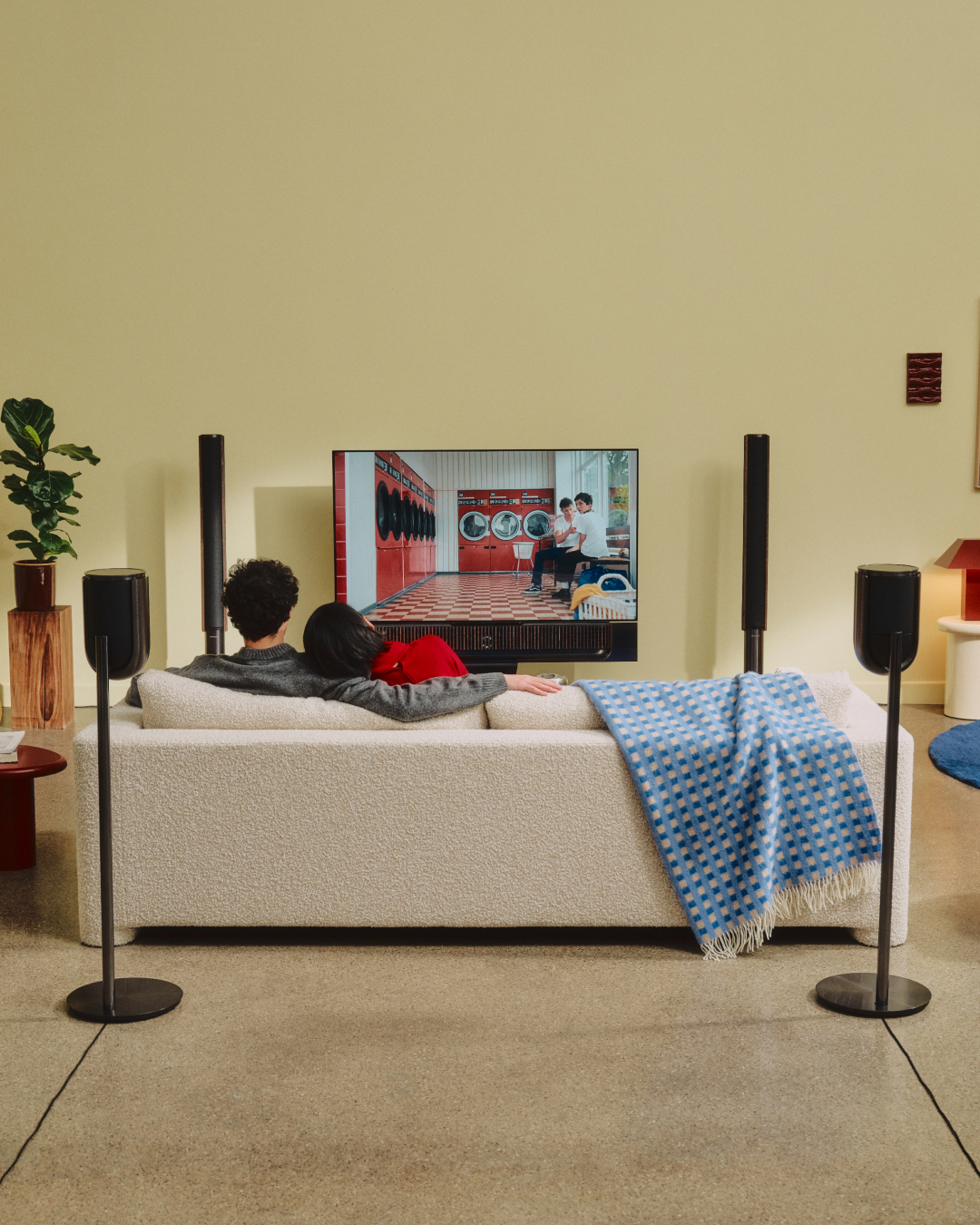 Your favourites, as you’ve never experienced them before. Come closer to the artist’s intention, with a powerful surround sound system.
#BangOlufsen