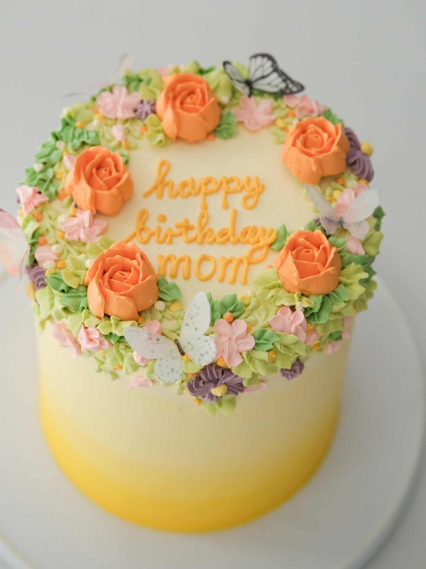 Flowers ๐
Say it with flowers but itโs cake ๐