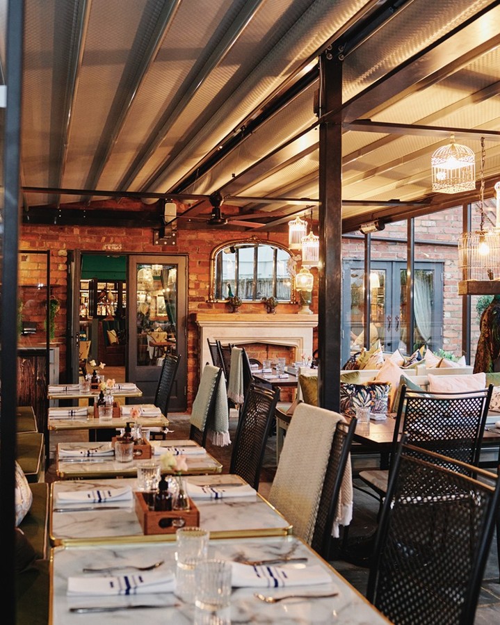 Join us for Sip & Paint Club, Tuesday 7th April, from 7pm 🎨✨🥂
Enjoy an evening of creativity (and perhaps a little wine 🍷) at The Kings Arms this Spring where your hosts, The Paint Club, will guide you through a step-by-step Rainbow Tree painting session.
From blank canvas to your very own masterpiece, there's no experience needed, just a willingness to have a go and enjoy the process. Each artist brings their own flair, so your version will be uniquely yours (exactly as it should be). All materials are included, just turn up and settle in.
Spaces are limited and these evenings do sell out, so we recommend booking ahead. If you're coming with friends be sure to book together so you’re all seated side by side.
Arrive early for supper and take advantage of our early drink and dinner offers - see our GrosvenorGold App for more info.
See link in bio or visit:
www.thekingsarmsegham.co.uk/whatson
