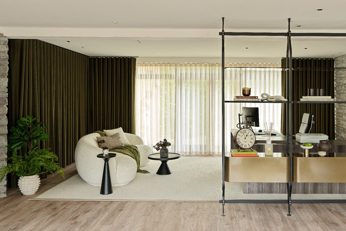 S T U D Y | We're strong believers in if your environment feels calm, organised, and intentional, your work tends to follow the same pattern.
A perfect example of the home working space here at Project Lake House.
