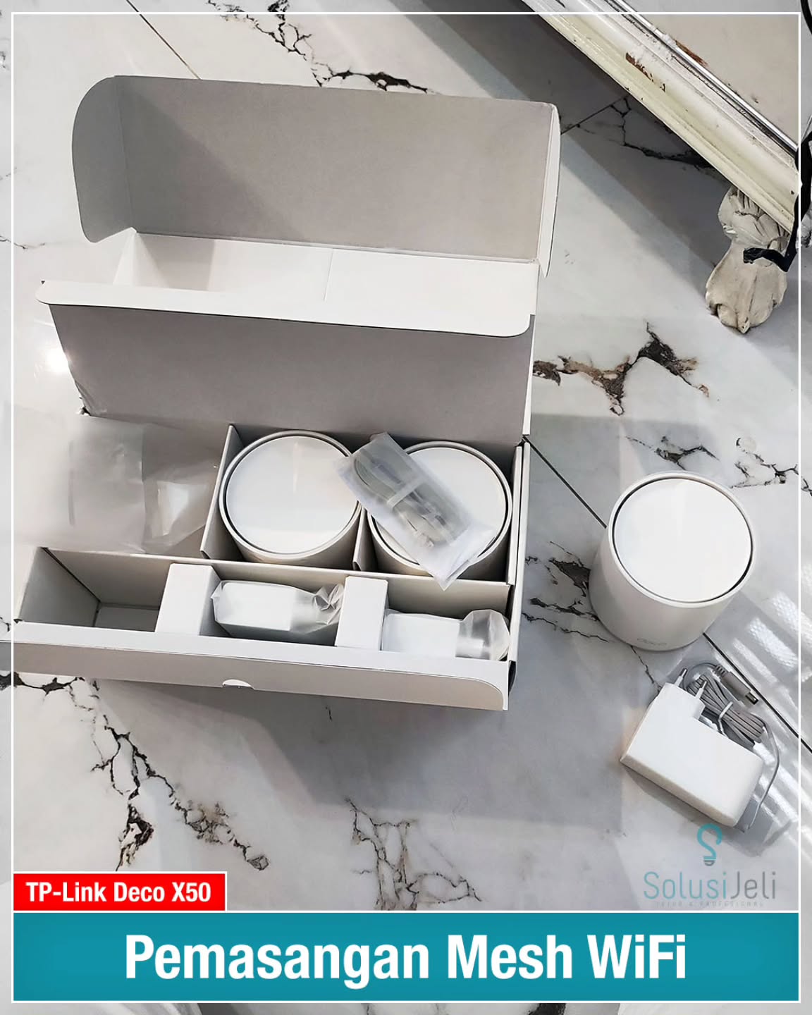 Klien mengalami masalah Wi-Fi di rumah. Penyebaran sinyal tidak merata. Sering putus-putus. Lambat. Sempai pakai beberap penguat sinyal (extender), tapi ternyata kurang efektif juga. Minta bantu cek dan cari solusi agar internet di rumah jadi lebih baik.
Teknisi datang ke rumah Klien di daerah Cawang. Cek layout dan kondisi di lokasi. Lalu kita berikan alternatif solusi yang dapat diambil. Klien pilih pakai mesh Wi-Fi. Pesan barang ke kita dan minta langsung setting. Terima beres.
Saat barangnya sudah ada, teknisi kembali ke tempat Klien. Langsung pasang dan setting. Sekarang koneksi WiFi di rumah Klien sudah lancar.
Done.
#jasapasangmeshwifi #settingdeco #jasasettingdeco #teknisiwifipanggilan #settingtplinkdeco
