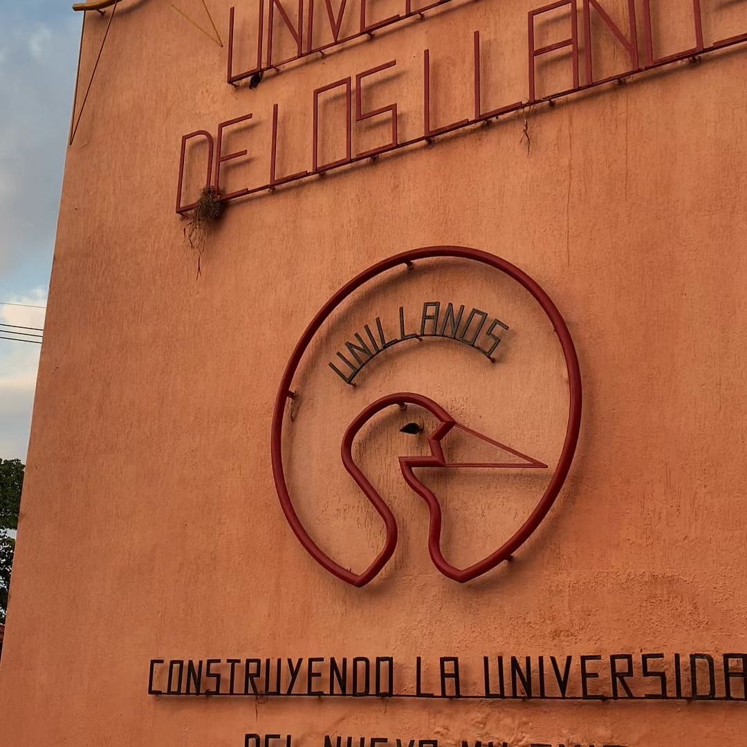 Nos reunimos con la Administración en el CSU para exigir el pago de los gastos de desplazamiento de docentes catedráticos en la Sede Granada 🚗📚
✅ Se presentará proyecto de Resolución para 2026-1
✅ Se trabajará en Acuerdo Superior para 2026-2
💪🏽🎓 #ADU #Unillanos #Docentes