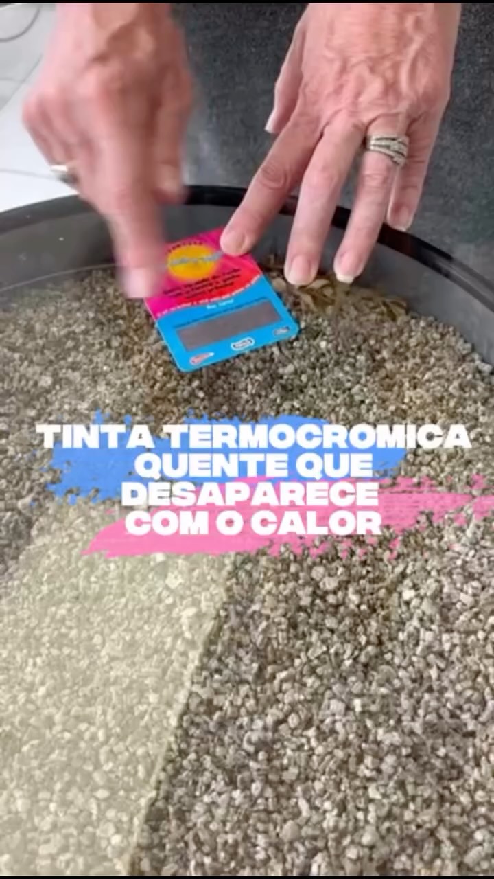 Já conhece a tinta termocromica preta? Nesse vídeo vemos uma sugestão de como ela pode ser usada.
Fale com a gente sobre o seu projeto!
#criatividade