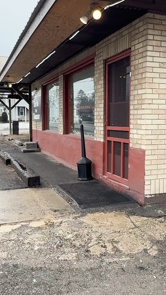 🍕 GIVEAWAY TIME! 🍕
If this post reaches 1,000 likes, we’ll give away a $20 gift certificate to 3-D’s Pizza in Towanda!
To be eligible:
✅ Like this post
✅ Comment on the post
✅ Share the post
That’s it! Do all three and you’ll be entered to win.
Today we’re highlighting 3-D’s Pizza in Towanda, Bradford County, a local favorite that’s been serving the community since October 1974. The restaurant was founded by Richard and Glenna White and named after their three children — Deena, Darrin, and Dayne. Today the business is run by their grandson Ryan Stempel, continuing the family tradition.
Now we want to hear from you!
Have you eaten at 3-D’s Pizza before?
If so, what do you usually order?
And if you haven’t been there yet and you win the $20 gift certificate, what would you get?
Pizza? Plain or with toppings?
⚠️ IMPORTANT WARNING
There has been a fake account pretending to be us and messaging people saying they won something.
If you receive a message claiming you won, check the account carefully. Fake accounts usually have very low follower counts.
Here’s how you know it’s legitimate:
• We will personally notify the winner
• We always pin a comment announcing the winner at the very top of the comment section so everyone can verify it.
Good luck! 🍀
#3DsPizza #TowandaPa #BradfordCountyPa #Contest #ExplorePa #TravelPa