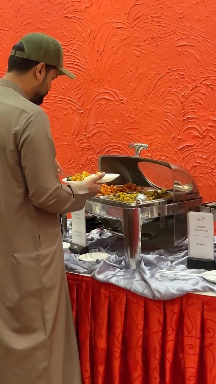 🌙 Evenings made special at Koyla ✨
Where flavors, ambiance & togetherness create the perfect Iftar experience.
Gather. Feast. Celebrate. 🍽️🖤
#KoylaDubai #IftarVibes #RamadanNights #dubaidining #iftarexperience