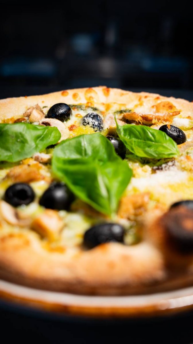 When the universe responds... 😂 Order your favorite pizza at www.capones.ie
#caponesrestaurant #galway #thisisgalway #caponesgalway