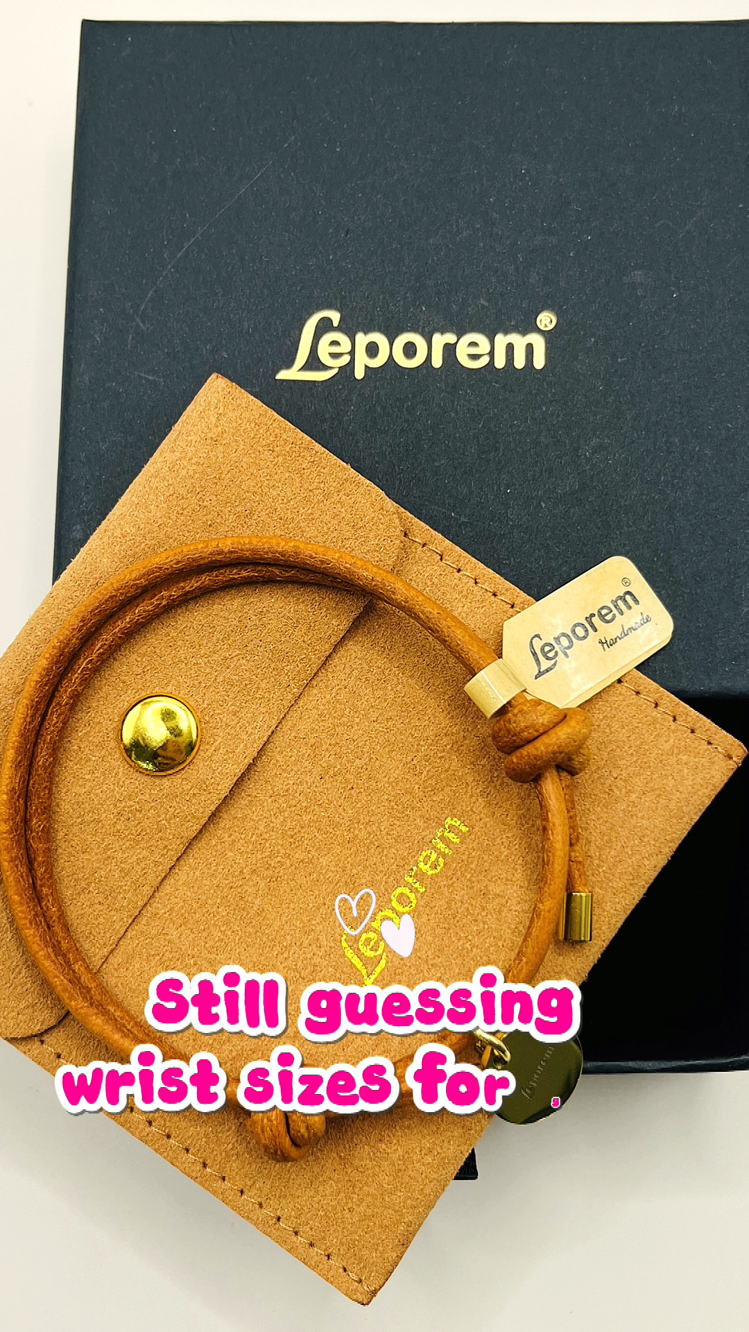 Coffee in one hand, effortless style on the other. Sometimes it is the little details that bring a whole look together. The Leporem leather bracelet blends right into your daily vibe, and that clever sliding knot means it fits you exactly how you want it to. Whether you are creating music, typing up a storm, or just enjoying the weekend, its seamless, minimal look stays on point all day. Drop a comment below if you are loving this natural, everyday aesthetic.
Hashtags: #OOTD #DailyLook #Leporem #WristGame #MinimalistFashion #LeatherAccessories #EffortlessStyle #Streetwear