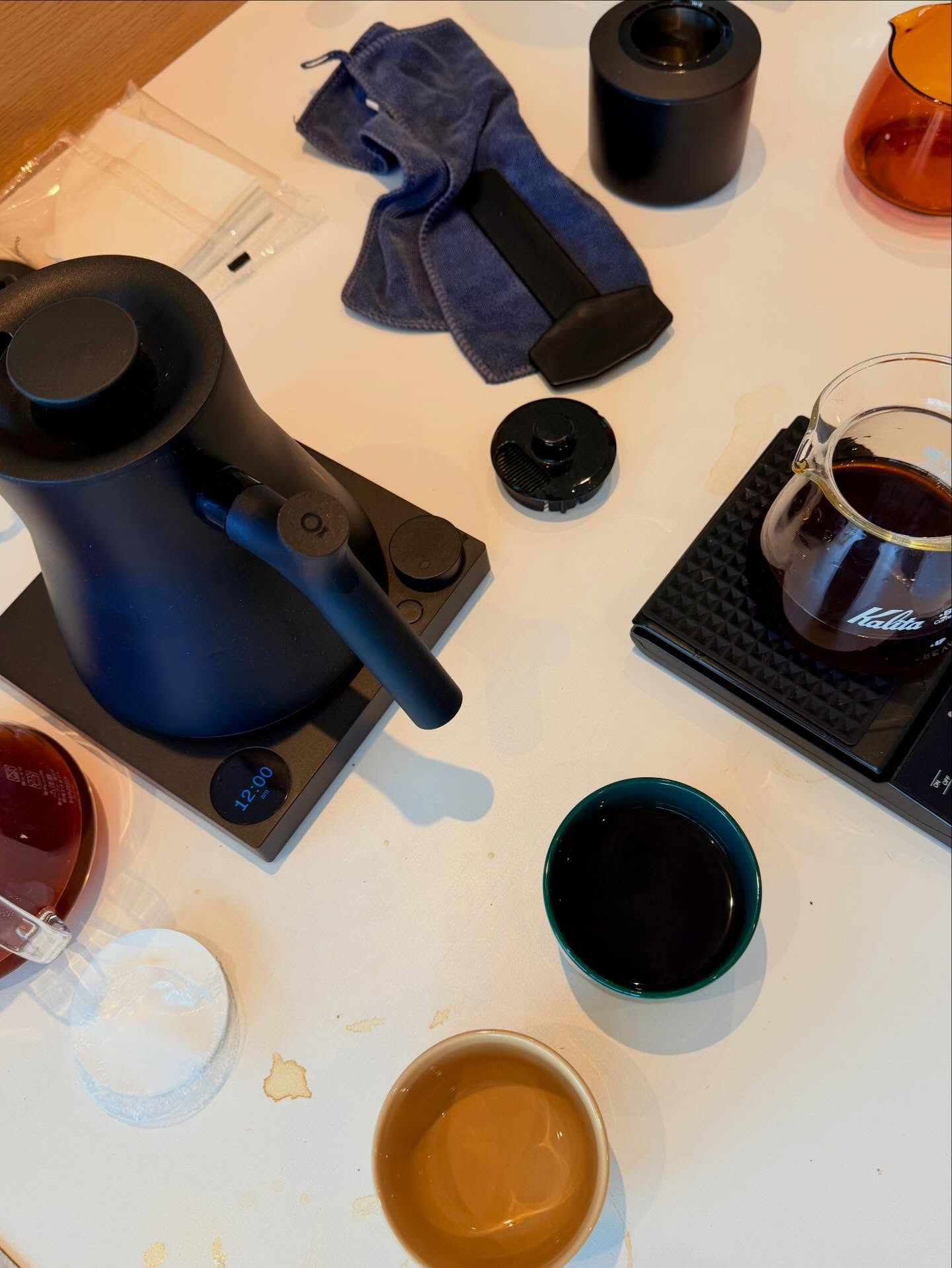 Geniet van elk (koffie)moment.
Life happens, coffee helps 🤎
Met een goed filterrecept, verse koffie en even tijd voor jezelf wordt alles net dat tikkeltje beter.
#filterkoffie #coffeetime #momentjevoorjezelf #slowcoffee #preps