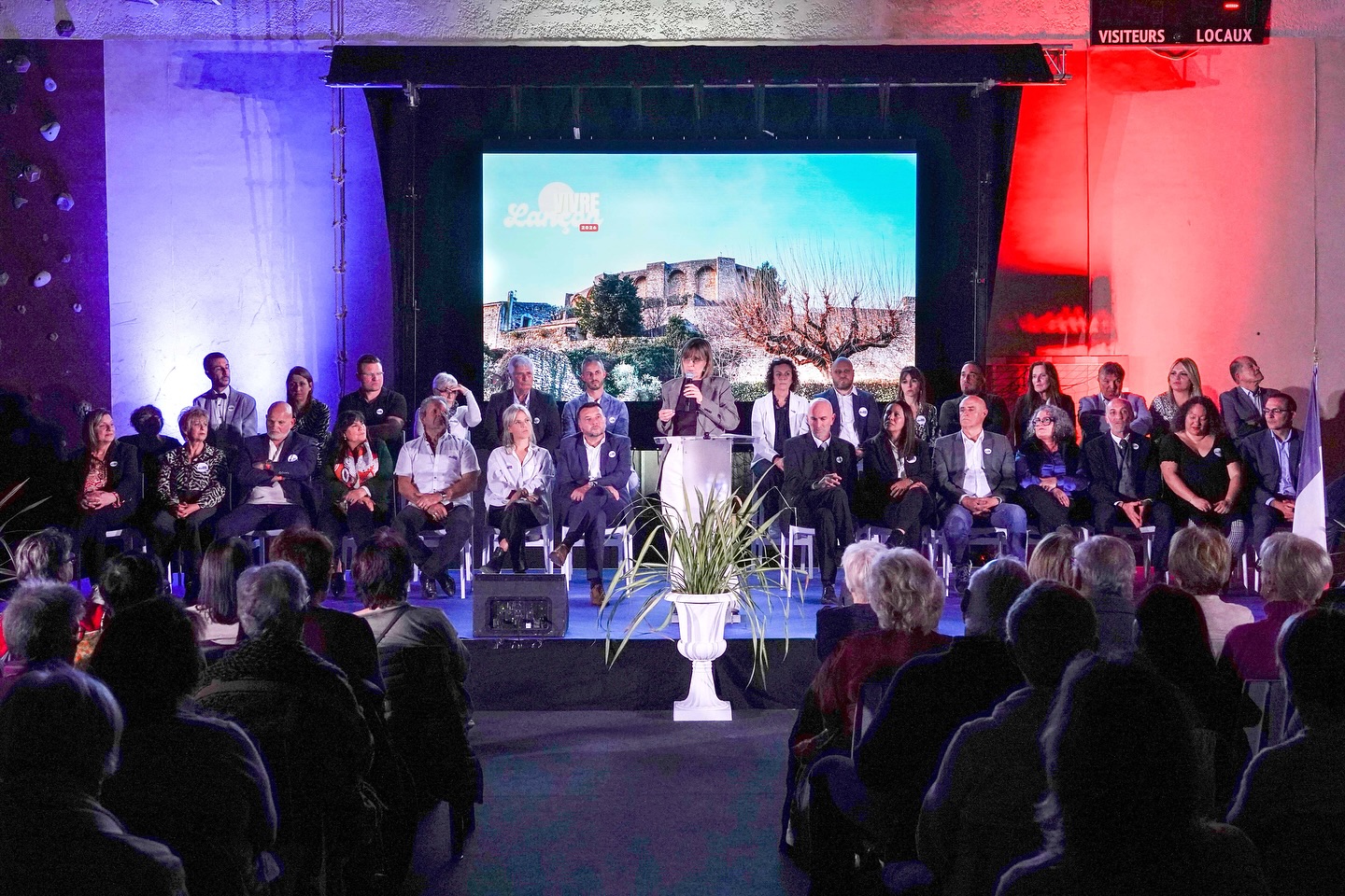 Ce soir, vous étiez nombreux à notre réunion publique. Merci pour votre présence, vos échanges et votre énergie.
Une chose est claire : nous voulons continuer à faire avancer Lançon avec une équipe engagée et déterminée à agir pour l’avenir de notre commune.
Rendez-vous le 15 mars, qu’un seul tour !
#LançonProvence #VivreLançon #Municipales2026