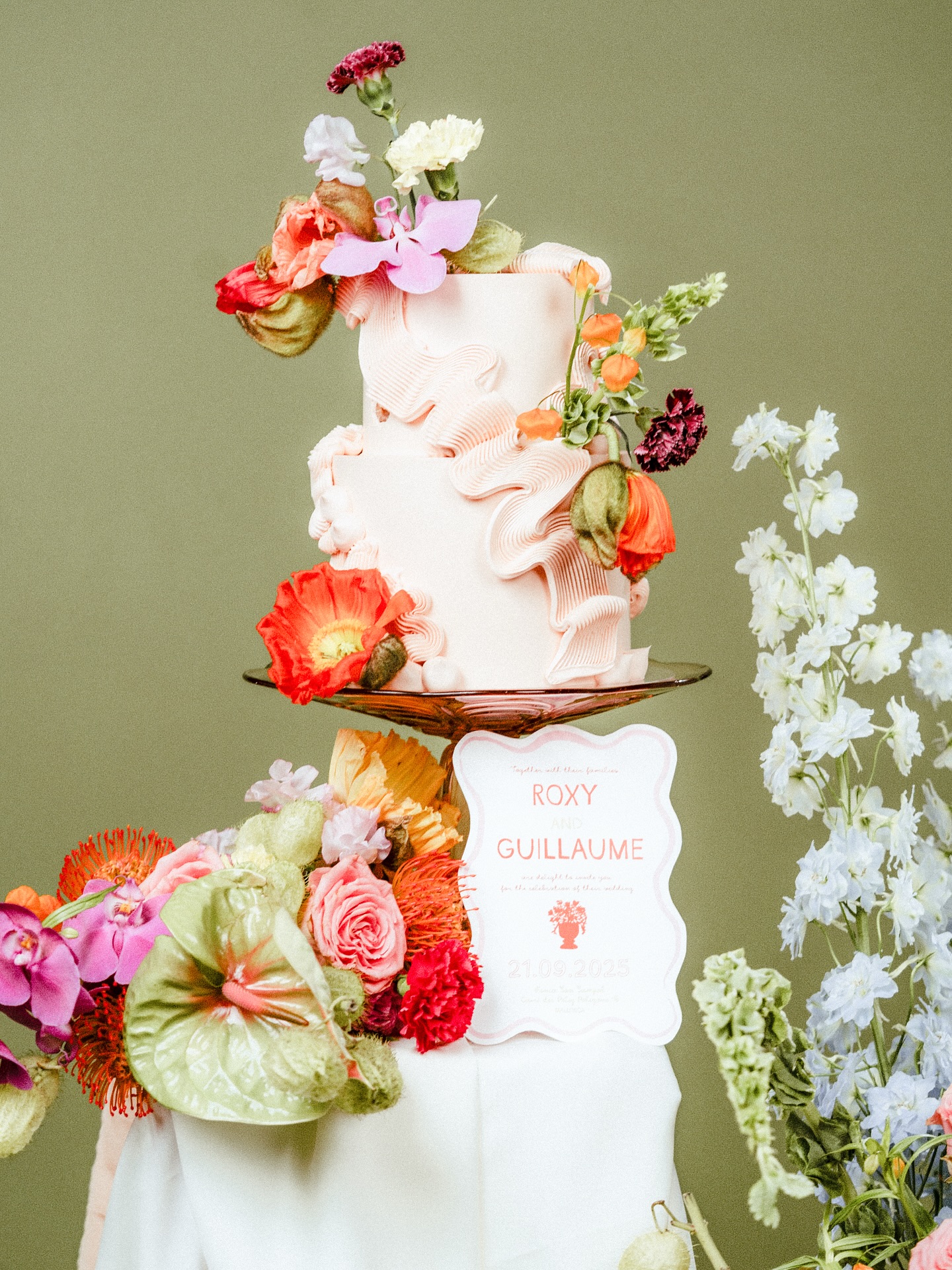 Is it spring yet?
šøyour wedding doesnāt have to be neutral to be elegant.
It can be colourful. Playful. Vibrant.
Full of personality and joy.
Here we go with a colourful spring inspiration šāØ
As seen in @girlsofhonour
Shot at @jumpstudioamsterdam
Creative Team š¤
Photography: @paola.s.weddings
Wedding Content Creator: @bymel_bridalcontent
Dress & Veil: @lauravanroojibridalcouture @fantasydesign2015
Cake: @mykitchenplayground.weddings
Florals: @memorylane.flowerstudio
MUAH: @divinetayrus
Stationery: @lo.de.cha
Tableware: @Magasin.pluscouleur @donnadesignams
Models: @roxydegroot & @giosoudain
Set/Production Assistants: @gs_1085 & @ginag_creates
#weddingcontentcreatoramsterdam #weddingcontentcreation #weddingcontentcreatornederland #weddingcontentcreatornetherlands #weddingbtsnl #weddingdaydetails #weddingeditorial #weddingcontentcreatorbelgium #weddings #weddingdecorinspiration