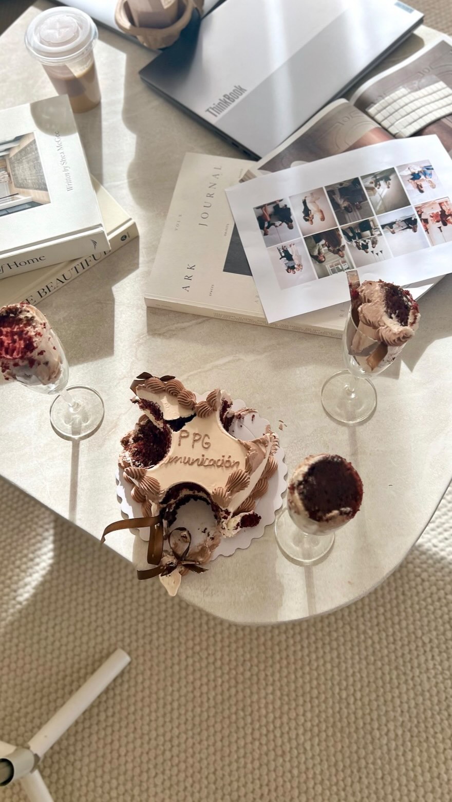 No os voy a mentir, un poco loca sí que me vuelvo a veces 😅. Pero tengo el mejor trabajo que jamás imaginé, clientes que valoran lo que hago y un equipo de personas maravillosas.
Así que, cuando amas lo que haces… ¿qué más da volverse un poco loco? 💫💻✨
#marketingdigital #contentmarketingstrategy #contentcreatorlife #socialmediaagency