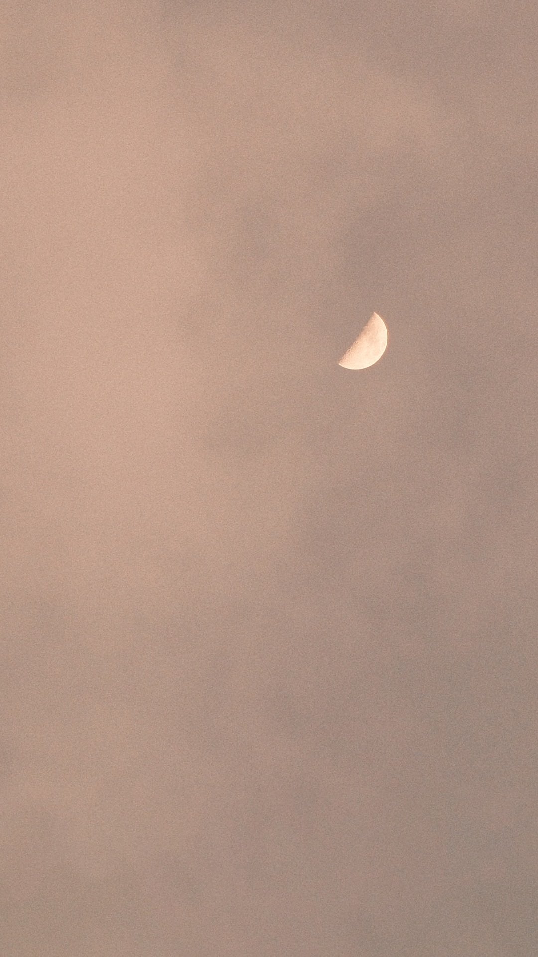 We are in eclipse season.
And if things feel chaotic in the world right now, that is not accidental. Eclipses expose what was already unstable. They shake external systems. They shake internal systems. They reveal where alignment has been missing.
But here is what matters most.
We are responsible for the energy we contribute to the field.
Energy is contagious.
Calm is contagious.
Panic is contagious.
Clarity is contagious.
In times of collective instability, the most radical thing you can do is regulate yourself.
This is why we practice Moon Mondays.
Not manic Monday.
Not reactive Monday.
Not overwhelmed Monday.
Moon Monday.
A grounding point.
A reset of intention.
A conscious decision to move through the week from alignment instead of urgency.
Eclipse season will continue to surface what needs to change. In the world. In leadership. In systems. In relationships. In identity.
But what surfaces is not punishment.
It is invitation.
Anything rising now is rising to be reconsidered. To be restructured. To be transformed.
You cannot control the external shifts.
You can control how you respond to them.
Energy to Work With
• Notice what feels chaotic and ask, what is this teaching me?
• Regulate before you react.
• Choose one way to contribute calm instead of confusion this week.
Reflection Prompt
If my energy is contagious, what do I want others to feel when they are around me?
Moon Mondays are the doorway each week to remember the goddess within you.
We begin the week grounded.
We begin the week conscious.
We begin the week aligned.
#moonmonday #ixchelwellnessresort #astrology #eclipse #sanpedrowellness