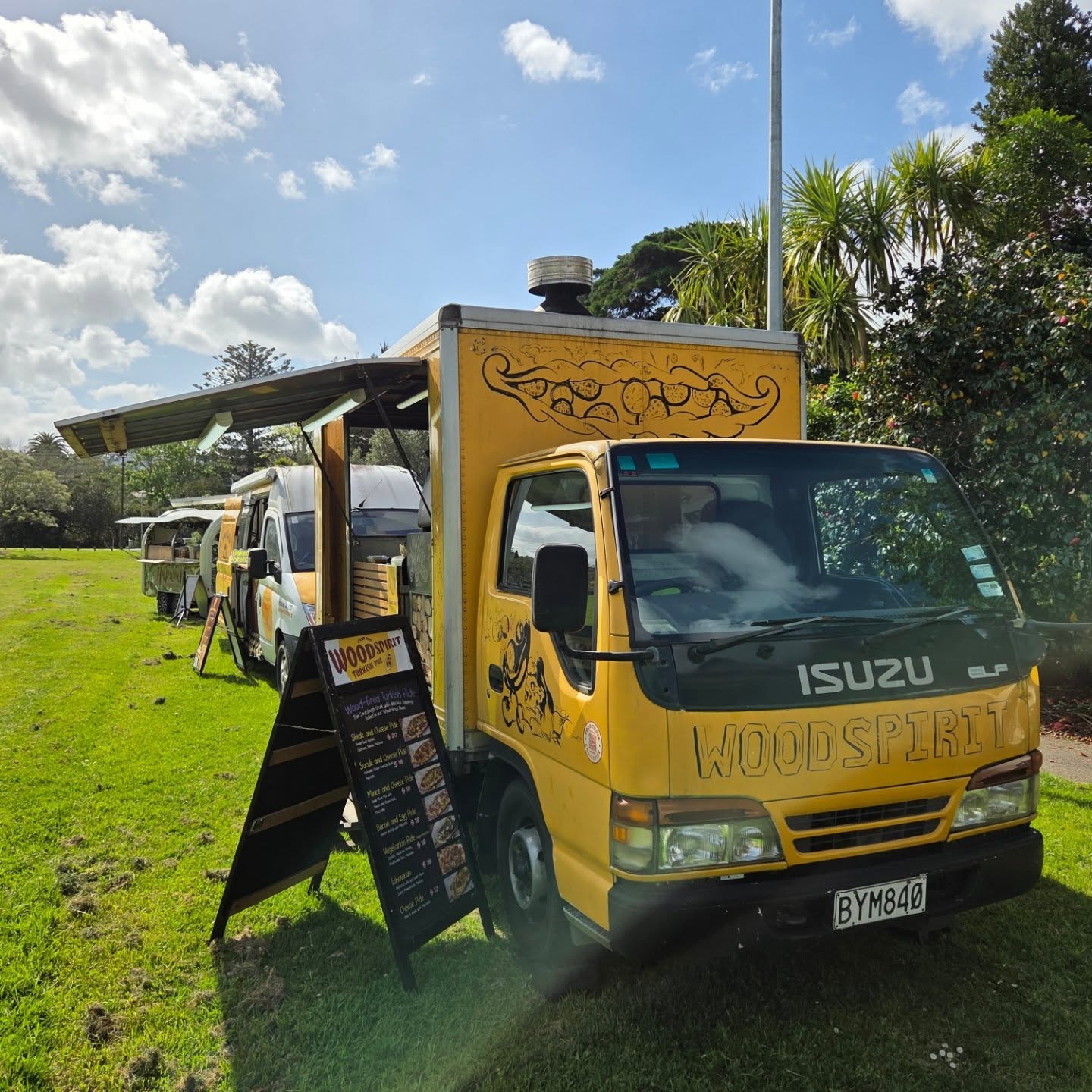 Hi folks 👋
This Saturday our Foodtruck will be at Albany
》 SATURDAY 7 March ⏰️5-9PM
"Foodtruck Night Albany" hosted by our foodiefamily @foodtruckcollectivenz
📍Albany Lakes Civic Park
》Meanwhile, our New Permanent Pop-up inside @properdonerkebab at Ellerslie is OPEN weekly, Tuesday-Sunday, 11 AM-9 PM.
▪︎We have our full range of Traditional Turkish Pides and more Döner Kebab options available at Proper Döner Kebab at Ellerslie.
#woodspiritnz #turkishstreetfood #turkishpide #aucklandfoodtrucks #foodtruckcollectivenz