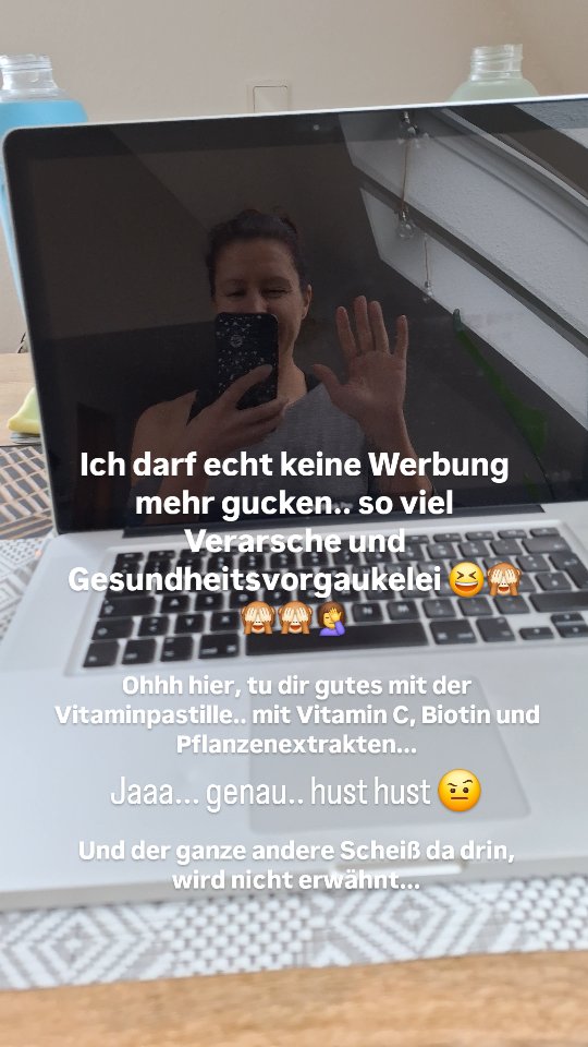 Das macht mich manchmal echt sauer 😅
Klingt erstmal geil... ja...
Und dann les ich mir die Inhaltsstoffe durch und sehe als erste Zutaten Süßstoffe, die den Darm kaputt machen und damit dein Immunsystem angreifen...
dann bringt dir auch das bisschen Vitamin C nix zur Gesundheitsunterstützung, wenn du dich vorher mit der Vitaminpastille krank machst 🤣🤣
Ey dieses System da draußen...
Dann ist der ganze Zweck der Vitamine sinnlos.
Die sollten dich vor zukünftigen Krankheiten schützen, aber das können sie gar nicht, weil sie gleichzeitig den Schaden der Begleitstoffe ausbaden müssen.
Und das schaffen sie gar nicht. Also hast du im Endeffekt sogar ne Negativbilanz.
Also nix von wegen tu dir gutes 🤦♀️🤦♀️🤦♀️
Kein Wunder dass immer mehr Menschen krank werden 😮💨
So ein Irrsinn...
Siehst du die Zusammenhänge auch immer öfter?
Lasst uns aufmerksam sein und nicht nur blind vertrauen 🙏🫶🫶
#vitamine #darm #gesundheit #aufmerksamkeit #echtenährstoffe