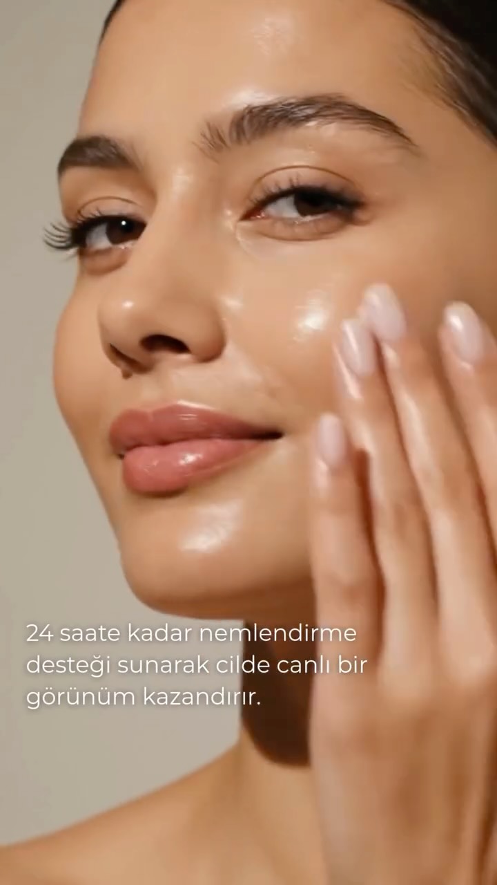 ✨ Cildinize Hak Ettiği Nem Desteği ✨
Işıltılı günler başladı! Cildinizin gün boyu nemli ve bakımlı kalmasını sağlamak artık çok daha kolay.
SOLNARE Intensive Moisturizing Cream, içeriğindeki Red Algae (Kırmızı Alg) özleriyle cildinize ihtiyaç duyduğu bakım ve onarım desteğini sunar. 24 saate kadar süren nemlendirme etkisiyle cildinizin daha canlı ve pürüzsüz görünmesine yardımcı olur. 💧💖
🌟 BÜYÜK KAMPANYA BAŞLADI:
Tüm tekli ürünlerde %25 İNDİRİM!
Kendi favori cilt bakım setini oluştur, EK %15 İNDİRİM fırsatını kaçırma!
Cilt tipine en uygun ürünleri ve setleri belirlemek için sitemizdeki 7/24 canlı destek hattımızdan uzmanlarımıza hemen danışabilirsin. 💬
Teklifimiz 08.03.26 tarihine kadar geçerlidir. ⏳
Aşağıdaki linkten incele ve cildine yatırım yap! 👇
#SOLNARE #CiltBakımı #Nemlendirici #RedAlgae #CiltBakımRutini ##güzellik