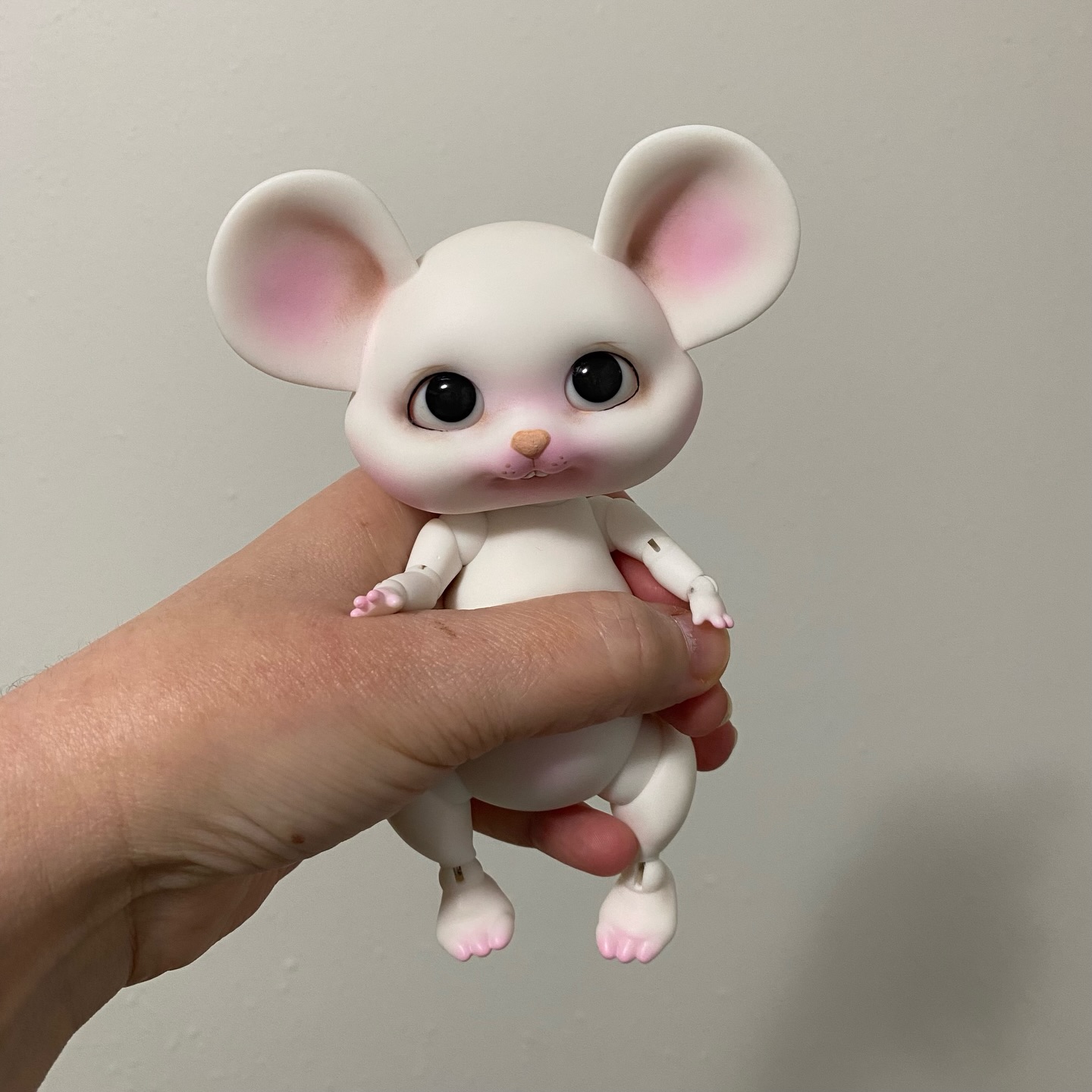 This little mouse needs a name, and I'm looking to you guys for help! Leave a comment with your suggestion, and tomorrow I'll compile the list and run a poll to see which one wins. Love the suggestions so far, they're adorable! In this post, check out all the poses this little guy can do