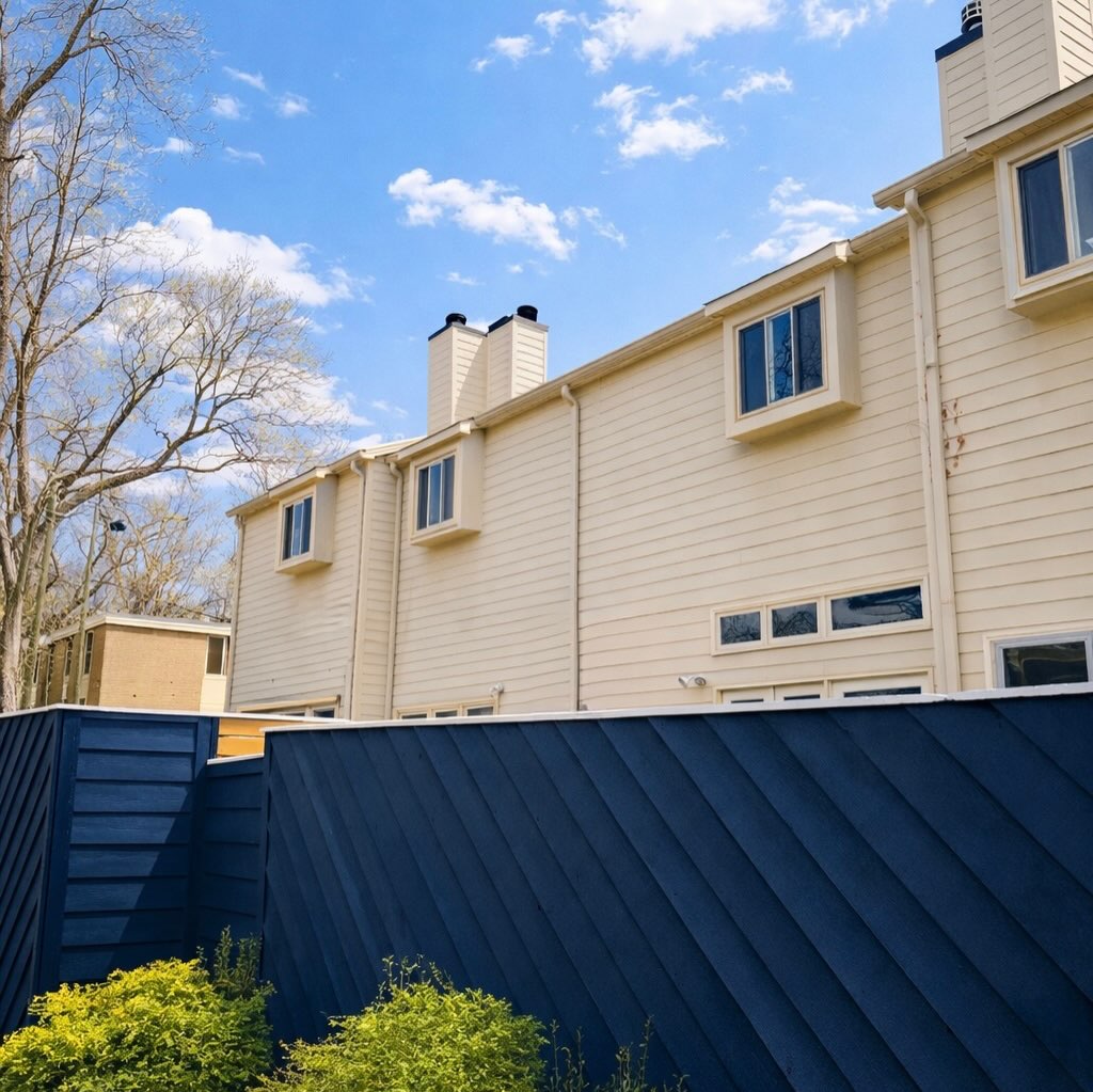 BIG NEWS🚨 We’re serving 3 huge updates this week. New properties for rent & new clients:
1. We’re officially welcoming Cedarwood Mews Condo Assoc. to our management portfolio. (Yes we manage HOA/CA’s too). These townhomes in the heart of the Garden District represent the curated class of properties that define Boutique Properties
2. We’re welcoming a stunningly beautiful new condo in Grant Park to our management portfolio with leasing assistance by the one and only @markymarcatl
3. We’ve got a gorgeous 1 Bed Midtown condo coming soon to lease at 800 Peachtree St.