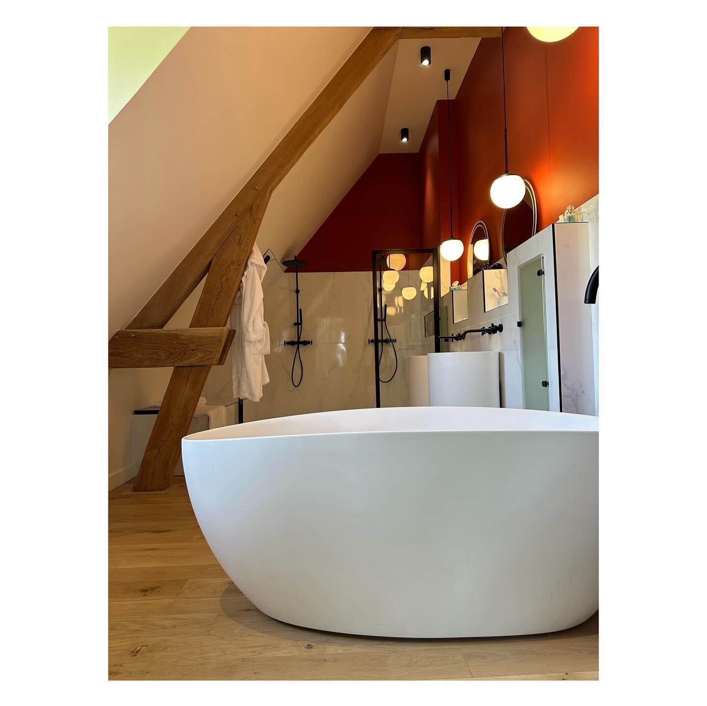 Le Pressoir: #bathroom #homedecor #homemade #decoration #decoration #homedecoration
#homestyle #DesignInterieur #DecorationInterieur
#DecoDesign #InteriorDesign #ModernDesign #StyleDeVie #InspirationDeco #ArchitectureInterieur #DesignTrends #MaisonChic #RenovationInterieur #DecoAddict #EspaceDeVie #DesignMinimaliste #DesignContemporain #MobilierDesign #DesignInnovation #ProjetDeco #salledebain