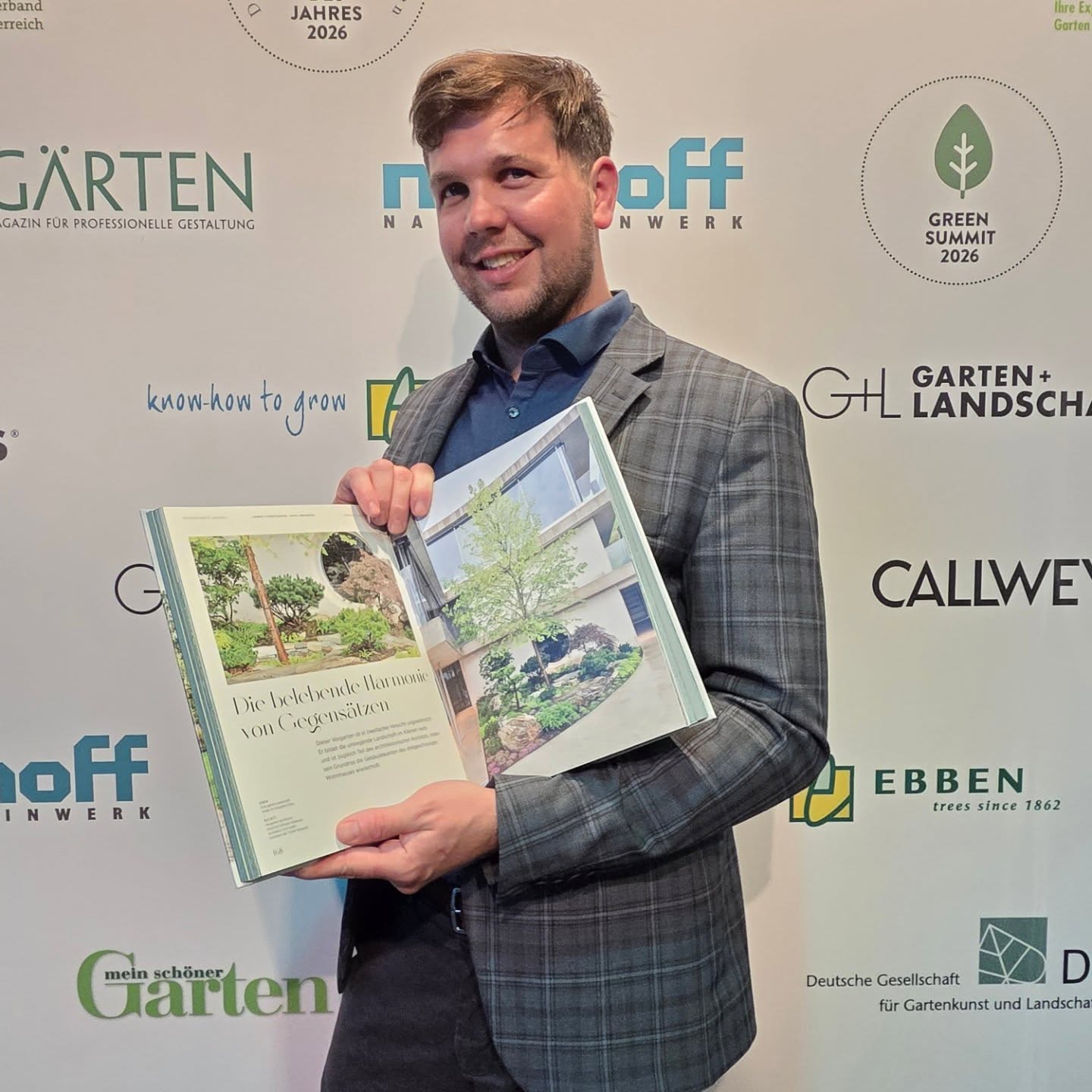 Gärten des Jahres 2026 📖
Juhu- wir sind wieder vertreten!🥳
Im Buch mit den 50 schönsten Gärten im deutschsprachigen Raum.
Wir freuen uns riesig über diese Anerkennung für unsere tolle Arbeit!
Ein rießen Dank an mein Team 🤩
#callway #teamworkmakesthedreamwork #motivation #inngärten #Inspiration