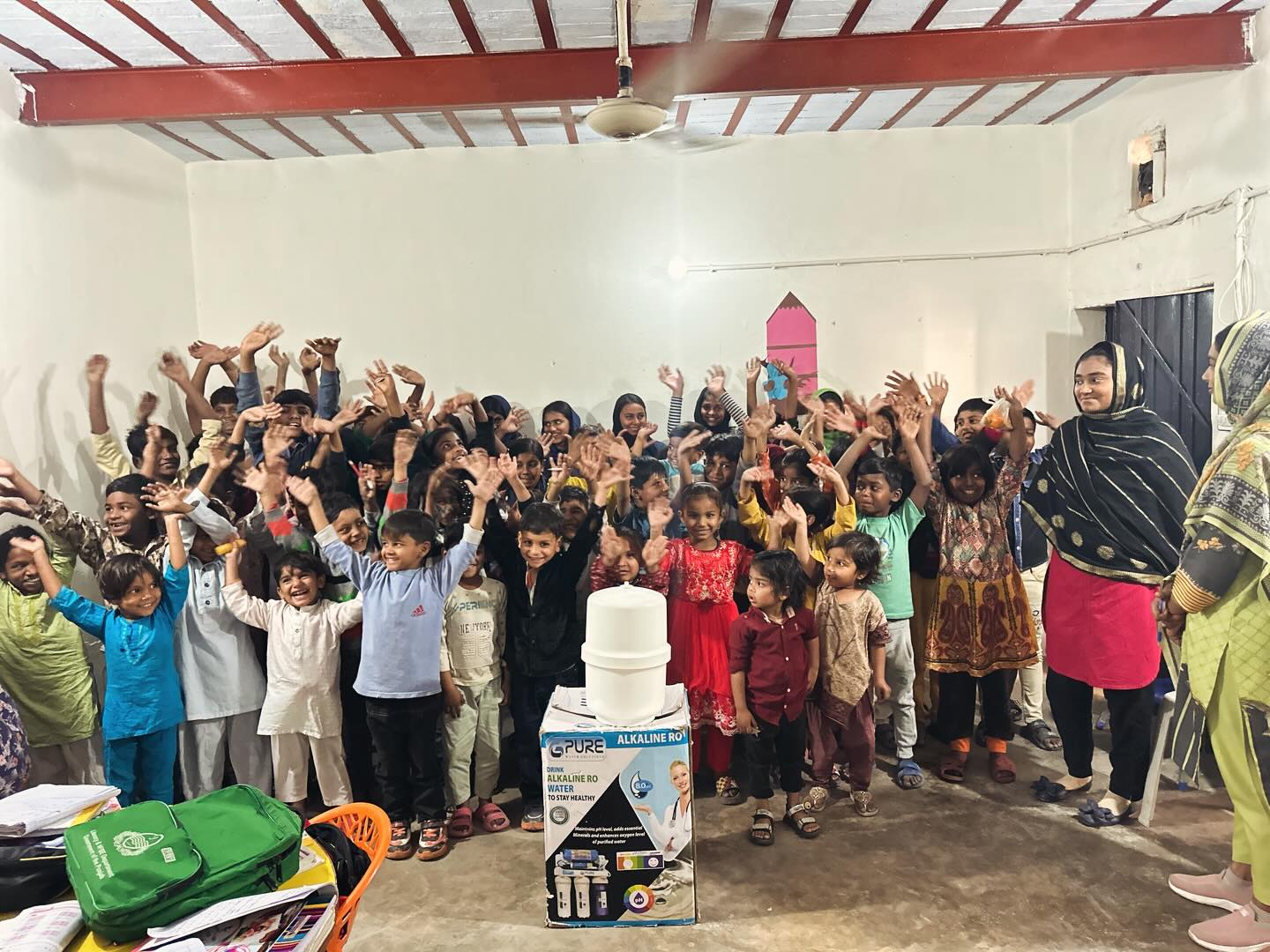 💧🙌 Look at what the Lord has done! 🙌💧
Today these precious children lift their hands not just in Joy-But in gratitude😇♥️
God has provided clean and safe drinking water for them.
What may seem small to some is life changing for them.
This is not just a water filtration plant.
This is an answered prayer.
This is health for their bodies.
This is hope for their future.
This is God’s love in action♥️
We give all Glory to God,our provider♥️✝️
And We thank every partner he used to make this possible.
The smiles you see are the fruits of faith♥️✨
GOD IS GOOD 🙌