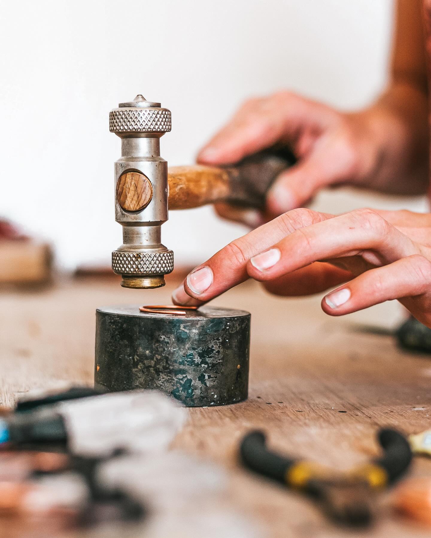 Firestarter coming along nicely 🔥
Today I’ve cut all of the copper bands and lined them all up with the crystal pairings.
I’m aiming for the 20th of March for launch (got to finish the new website in that time, too!)