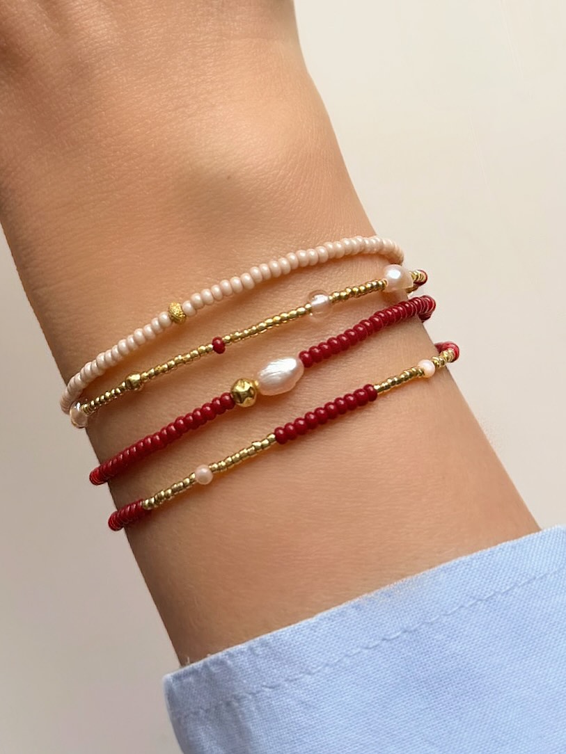 Everyday chic ✨ Simple & delicate
#jewelrylove #handmadebracelets