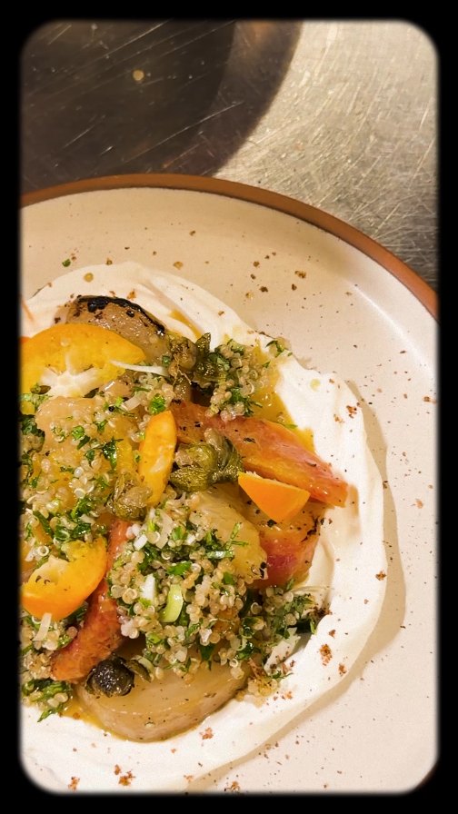 A warm salad for cold but brighter days ahead.
Grilled Beetroots, Todoli Citrus, British Quinoa & Whipped Ricotta
š· @robbo_palmito
@shrub.london
#beetroot #grilledfood #quinoa #latinfood #brightonrestaurant
