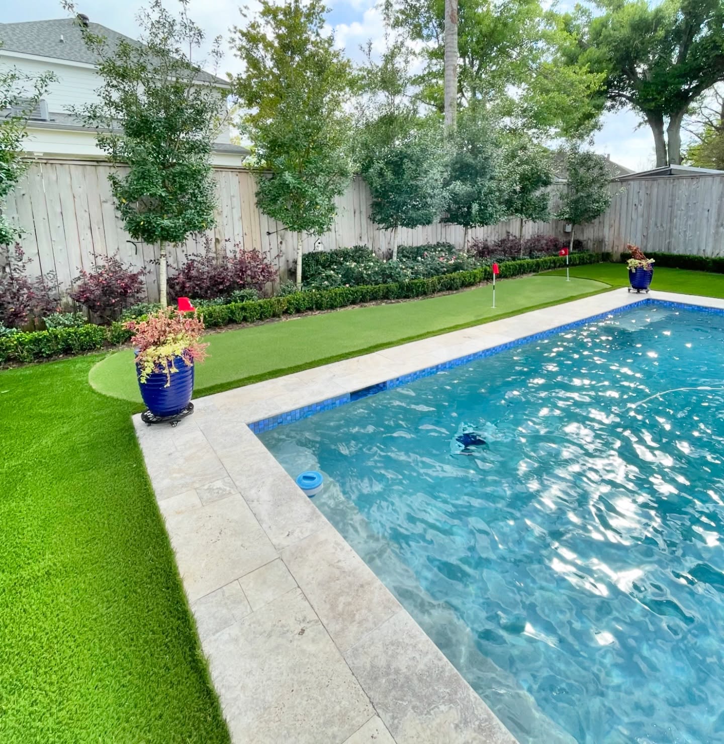 It’s about to be pool season, are you ready?! Get some fresh new turf and landscaping so you can REALLY enjoy your poolside this year!
CALL/TEXT CHASE (504)343-3938
#pool
#poolside
#turf
#puttputt