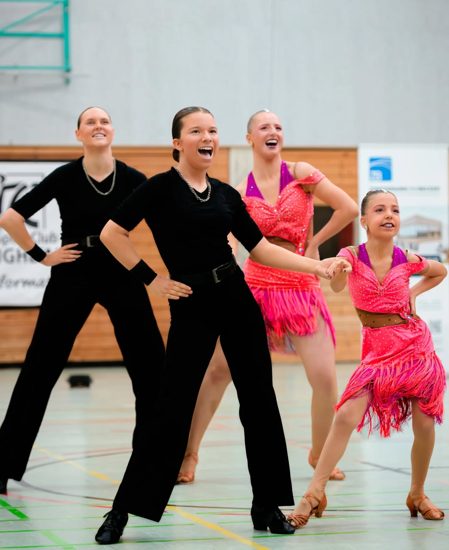 Unser C-Team in Besigheim🩷
Vielen Dank an @fabian.weber.fotografie für die schönen Fotos!📸🫶
#dance #latin #wunder #formation #bietigheim