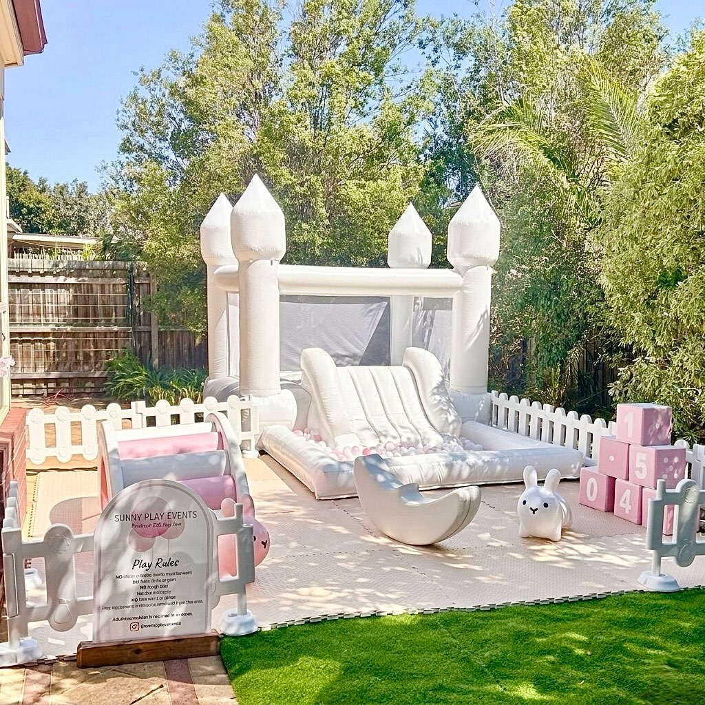 Sunshine Shenanigans Package in pink theme☀️💗
Also available in blue and neutral to suit every party 🤍💙
📍 Servicing Melbourne & Victoria wide
🌼 www.sunnyplayevents.com.au
🌼 Customisable Packages