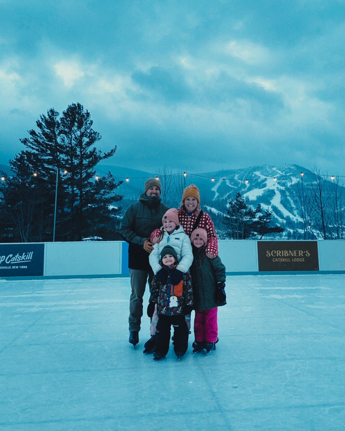 Headed up to Hudson Valley for a 2 day family trip (Cue: Blizzard of the decade) which turned it into a 3 day trip that none of us were mad about ❄️