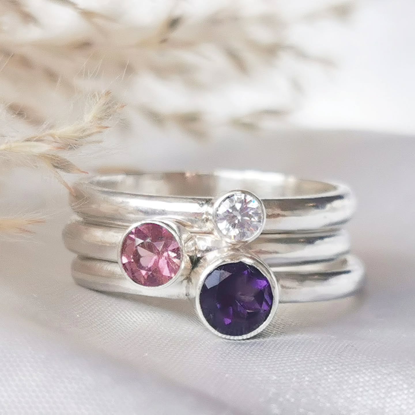 Mother’s Day is on Sunday 15th March 🌸
I’ve already started receiving orders for personalised pieces, and I absolutely love seeing the stories behind each one.
If you’re looking for a meaningful gift, here are a few ideas:
✨ Birthstone stacking rings – representing children, grandchildren or loved ones
✨ The Eternity Necklace – a symbol of never-ending love
✨ My new heart necklace, the Lovelocket
✨️ Personalised bangles
You could also gift an experience…
New jewellery making workshop dates are now available and they make such a special present. Learning something new, and leaving with a piece of jewellery they’ve made themselves.
As every piece is handmade, I’d recommend ordering early to make sure it’s ready in time for Mother’s Day.
If you’re not sure what to choose, just pop me a message – I’m always happy to help 🤍