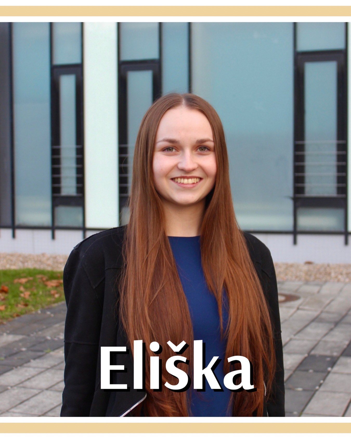 LSO
Eliška Pejřilová
♋️🫶🏻☕️🍫🌸
2. ročník
Jako Local Scientific Officer mám za úkol organizovat workshopy, přednášky a různé akce pro studenty. Pro mojí činnost je tedy důležitá hlavně komunikace.
Ve svém osobním životě se ráda věnuji kreativním činnostem. Ráda maluji, kreslím a háčkuji. Doma mám kocoura, se kterým trávím hodně času. Nemám vyloženě sport, kterému bych se věnovala, ale spíš to střídám... ráda cvičím jógu, pilates, hraji stolní tenis, jezdím na paddleboardu, a nebo se jen tak procházím. Když zrovna zbyde čas, ráda ho strávím u knížky, pečením, poslechem hudby, a nebo opakováním španělštiny, do které jsem se na střední zamilovala.