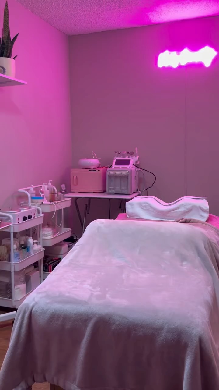 #Customizedfacial #rubberporemask #selflove #glowyskin ✨🧖♀️