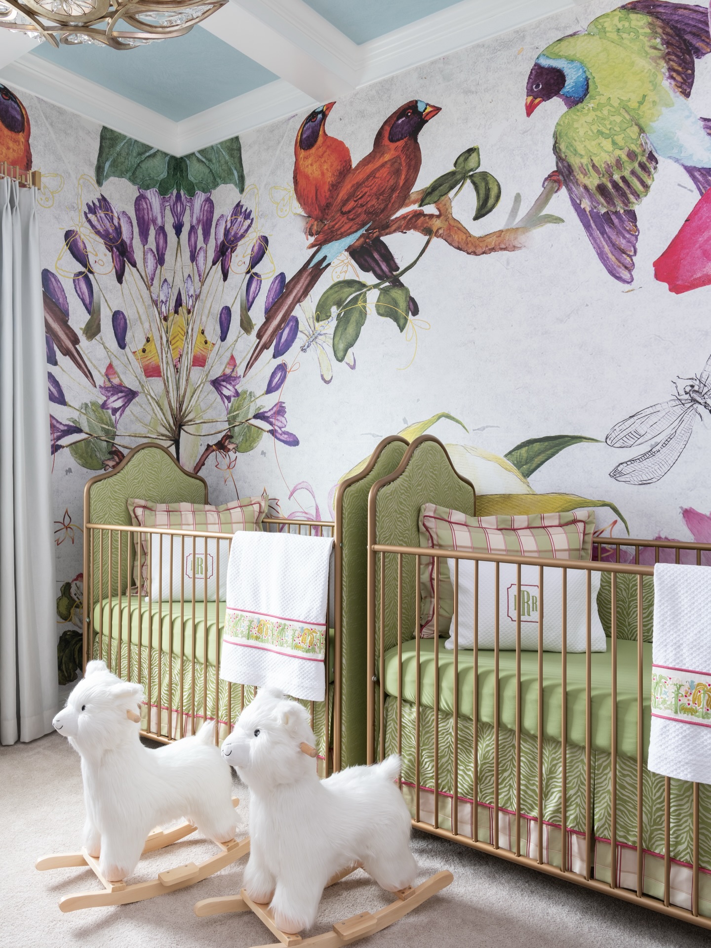 Nestled in color. 💭🎨
From blank walls to a storybook moment, drenched in whimsical wallpaper. Crafted by Design Lifestyles.
#nurserydesign #interiordesigner #dallastx #colorfulhome #storybook