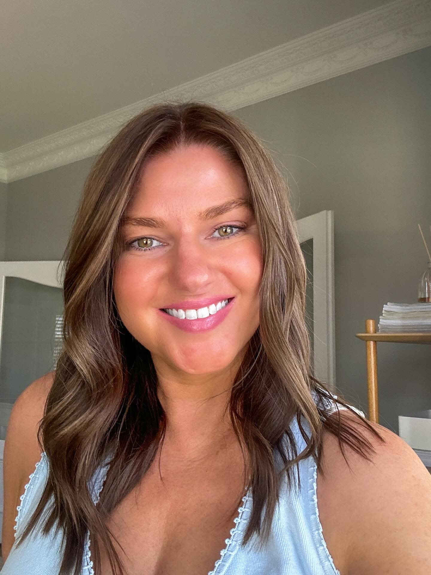 Lately I’ve been noticing a pattern.
Capable women in business who look “fine” on the outside…
But privately feel overwhelmed, directionless, and quietly exhausted.
They’re not lazy.
They’re not incapable.
They’re not bad at business.
They’re just operating in survival mode.
When you’ve spent months - sometimes years - responding to what’s urgent, putting out fires, carrying everyone else’s needs…
You lose clarity.
And when clarity goes, boundaries collapse.
Energy drains.
Decisions feel heavy.
Confidence wobbles.
Overwhelm isn’t fixed by another planner.
It’s resolved by stepping back and getting brutally clear on:
• what you’re building
• what season you’re in
• what’s actually yours to carry
• and what needs to change
That’s the work I do in 1:1 coaching.
Psychology-informed.
Business-focused.
Structured.
Forward-moving.
I have a few private 6-month spaces opening in March.
If you’re building something meaningful but feel stuck in survival mode or overwhelm, you’re welcome to message me to see if this is a good fit for you.