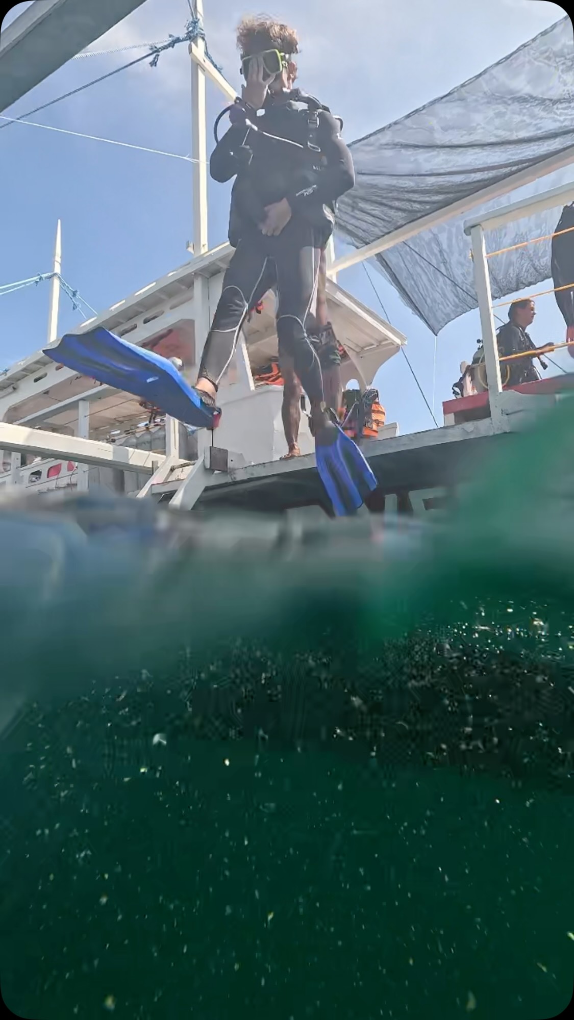 Fynn had Fun !!! Take the next step - get certified as PADI Advanced Open Water Diver in El Nido with #tabankadivers #elnidopalawan #padi #dogmasterbronson #scubadiving